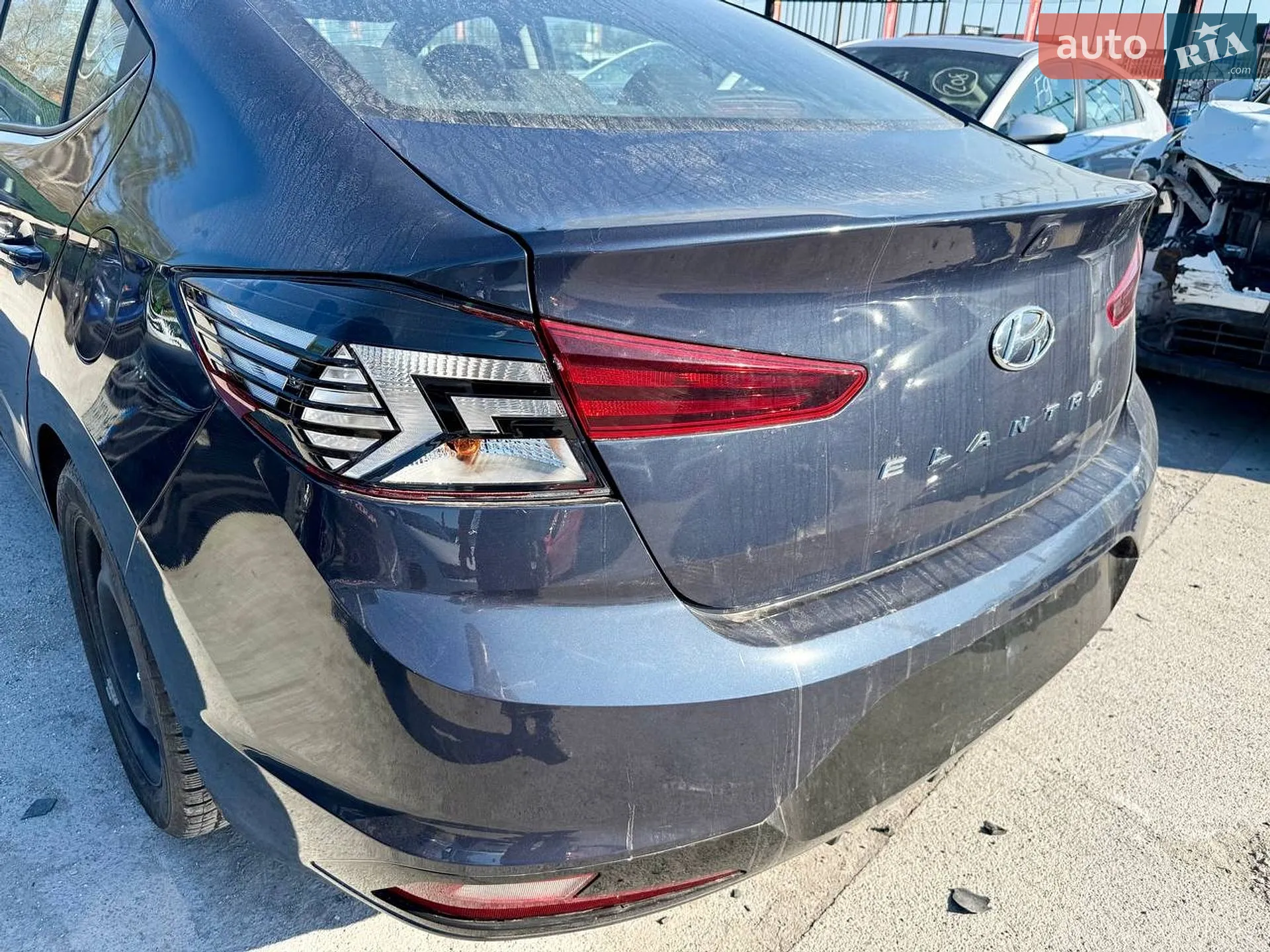 2019 Hyundai Elantra - мініатюра 25