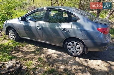 Седан Hyundai Elantra 2010 в Вышгороде