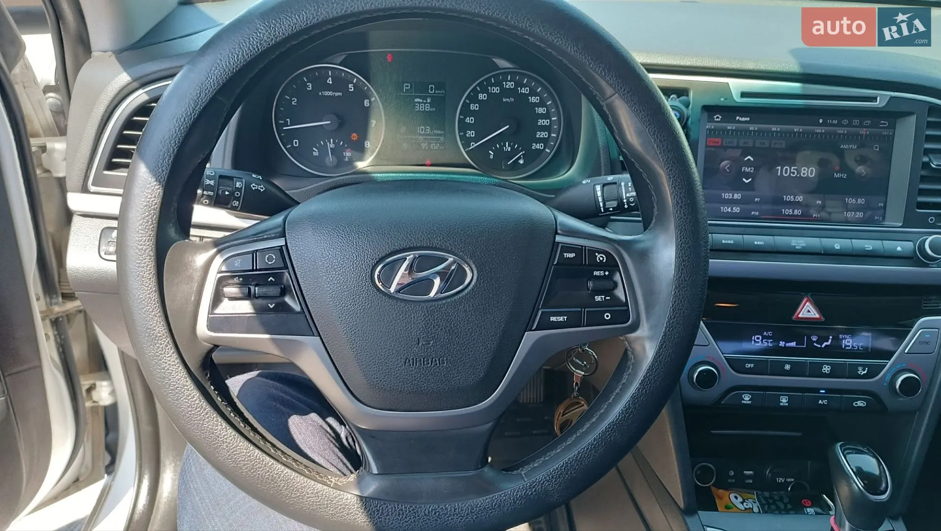 2018 Hyundai Elantra - мініатюра 15
