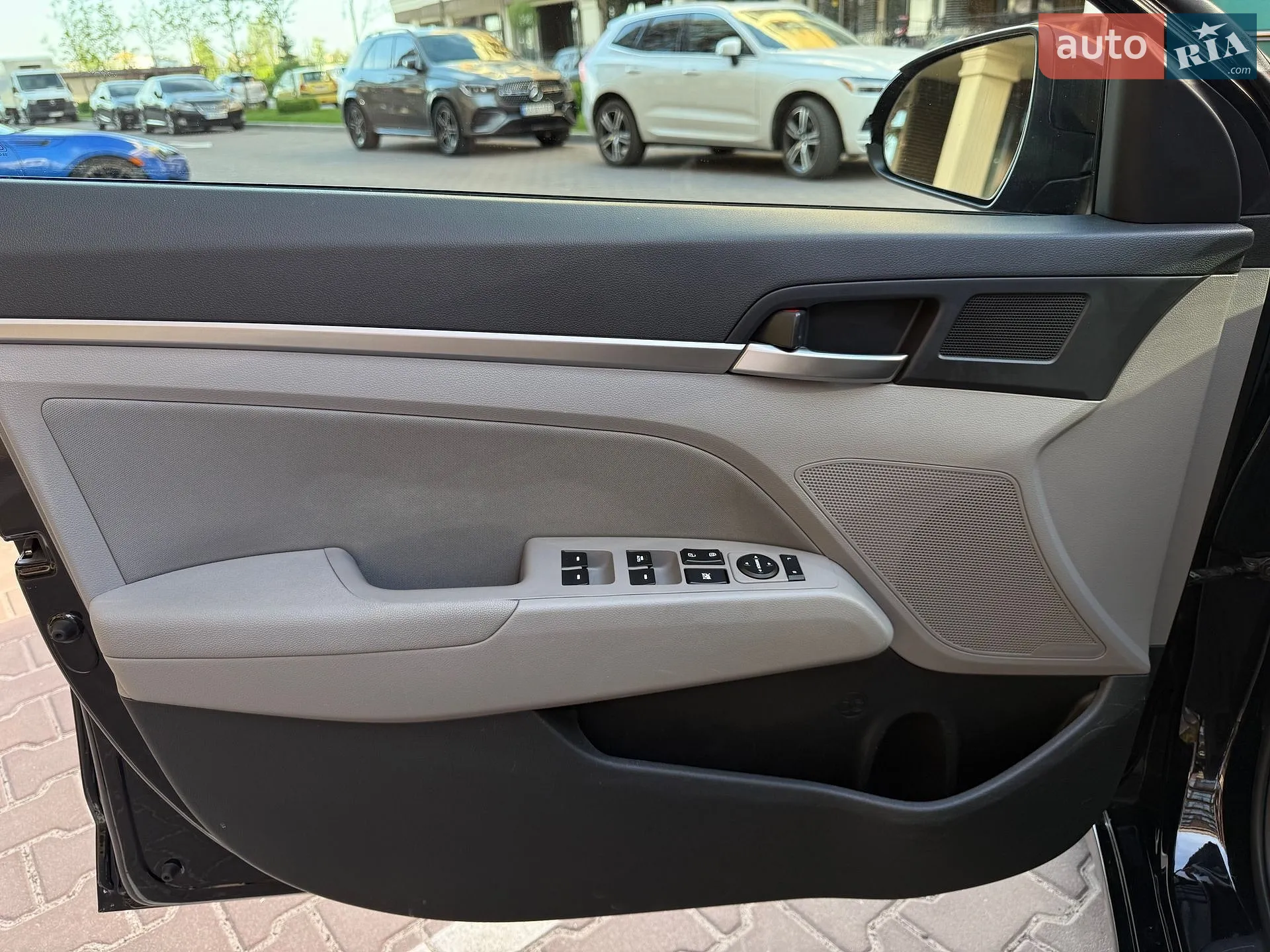 2020 Hyundai Elantra - мініатюра 17