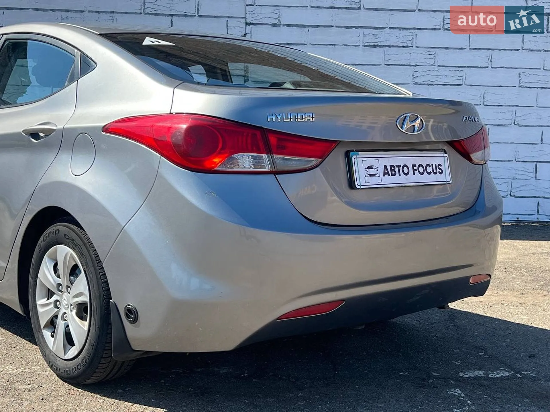 2011 Hyundai Elantra - мініатюра 6