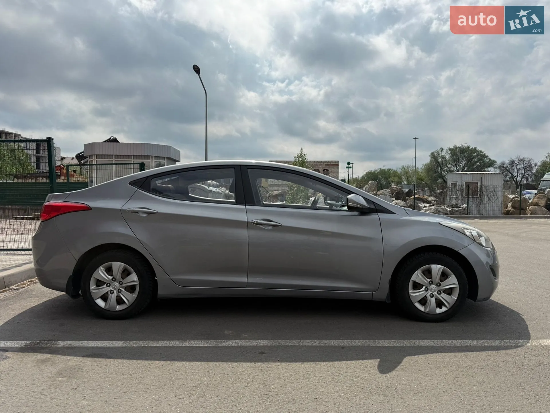 2013 Hyundai Elantra - мініатюра 7