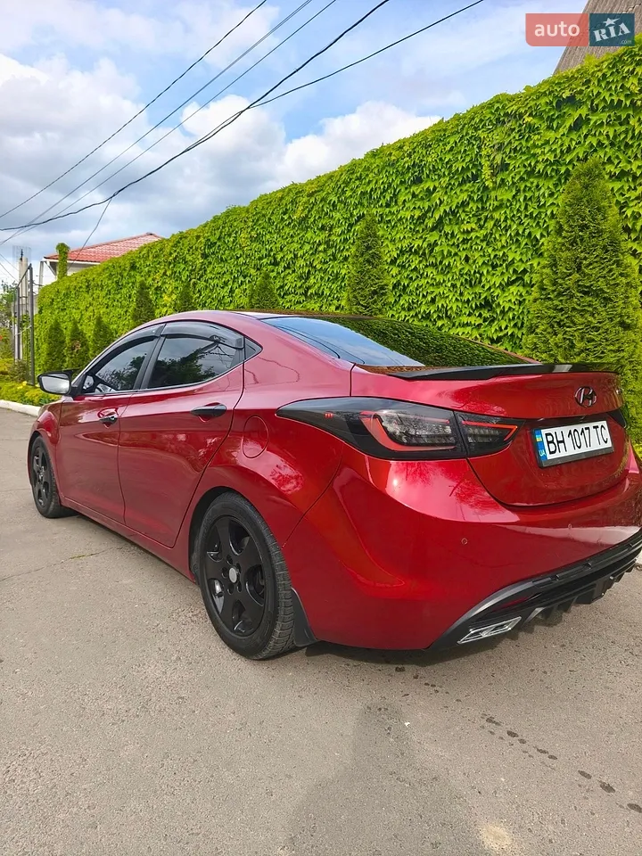 2011 Hyundai Elantra - мініатюра 17