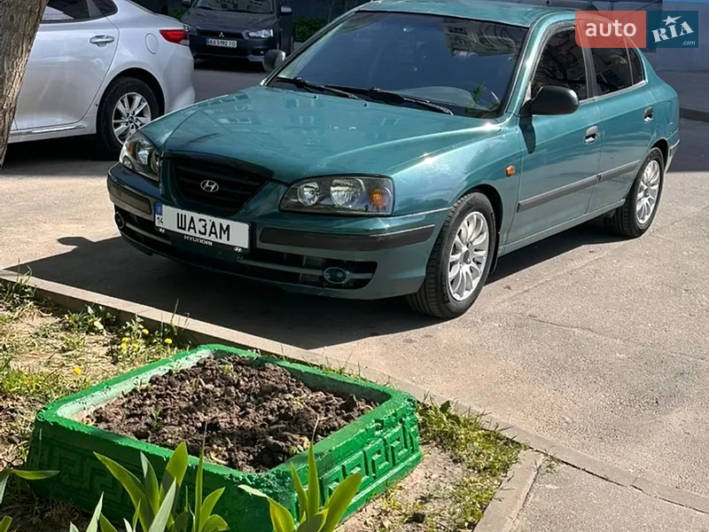 Hyundai Elantra