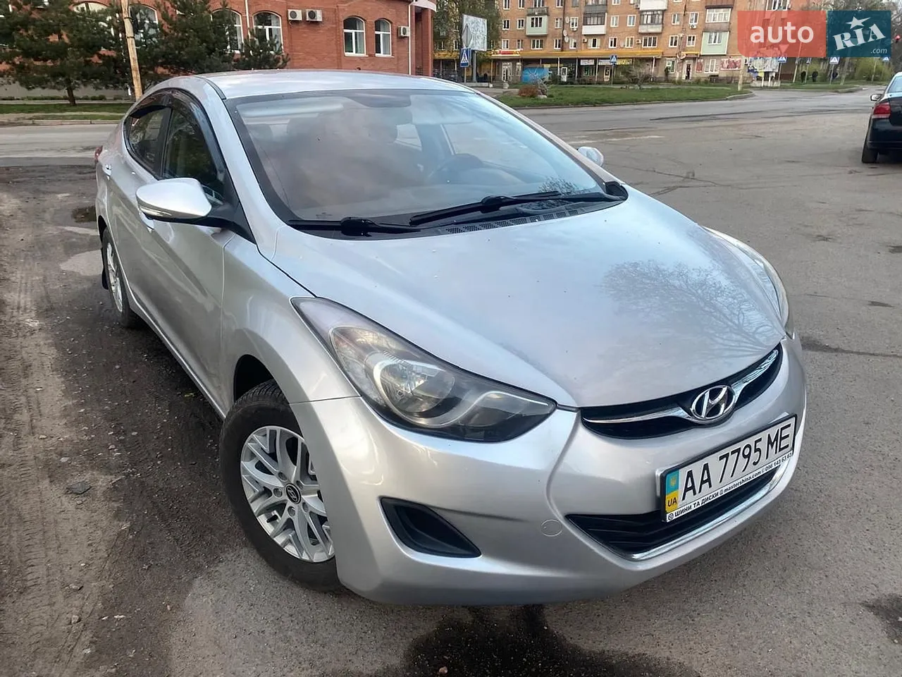 2011 Hyundai Elantra - мініатюра 21