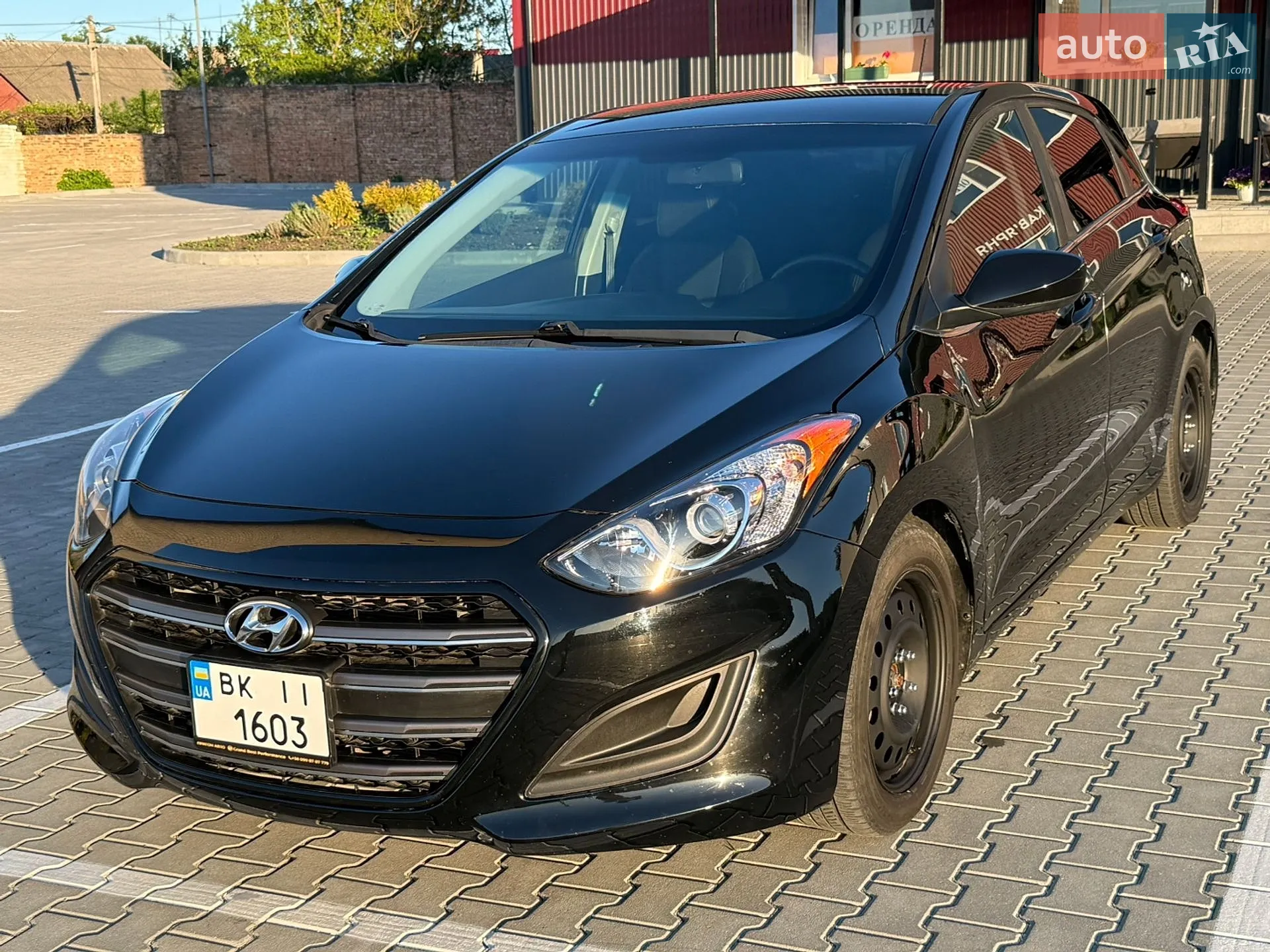 2016 Hyundai Elantra - фото 1