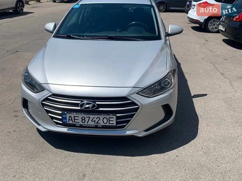 Hyundai Elantra 2018