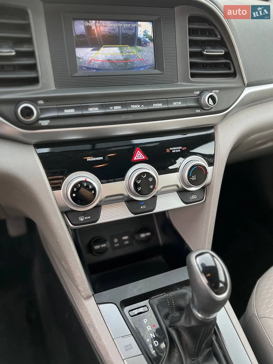 2019 Hyundai Elantra - мініатюра 9