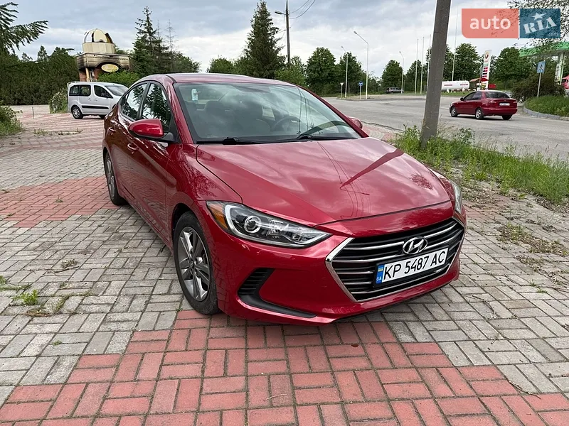 Hyundai Elantra