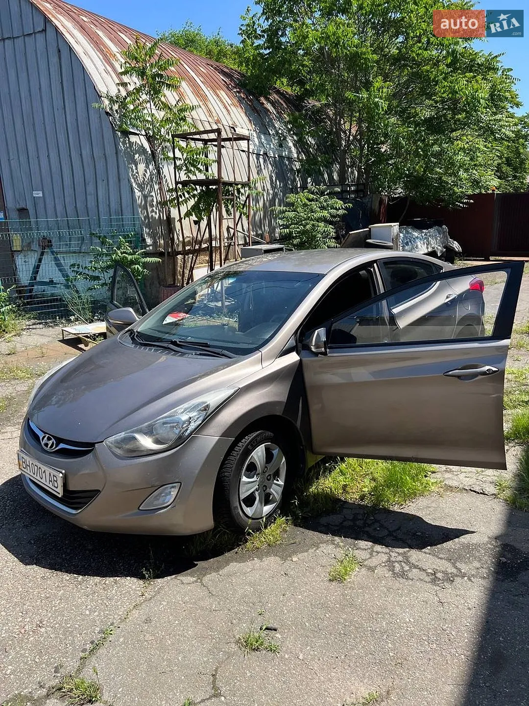 2011 Hyundai Elantra - мініатюра 3