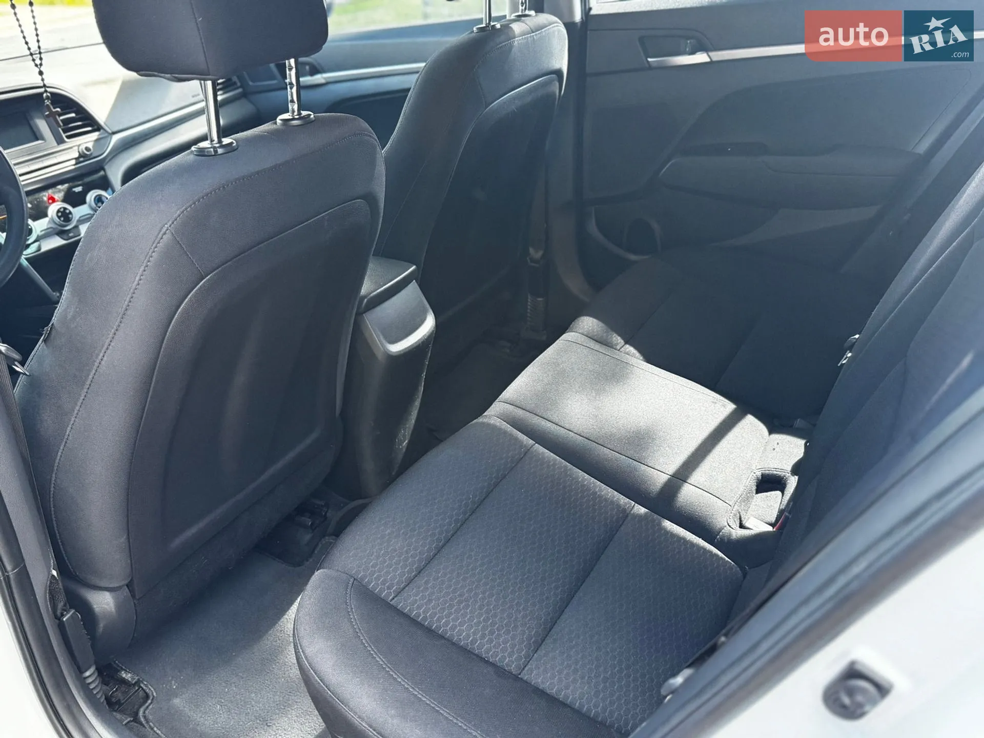 2018 Hyundai Elantra - мініатюра 7