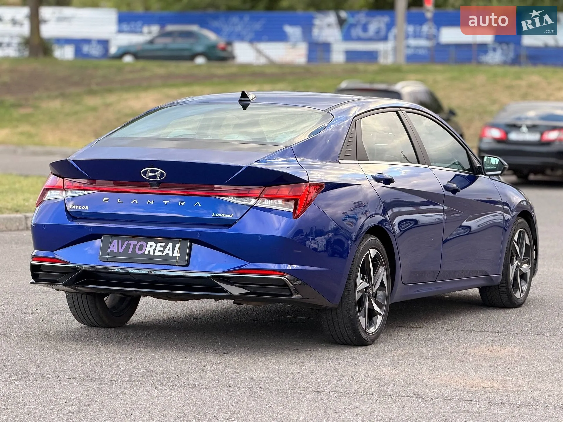 2020 Hyundai Elantra - мініатюра 23