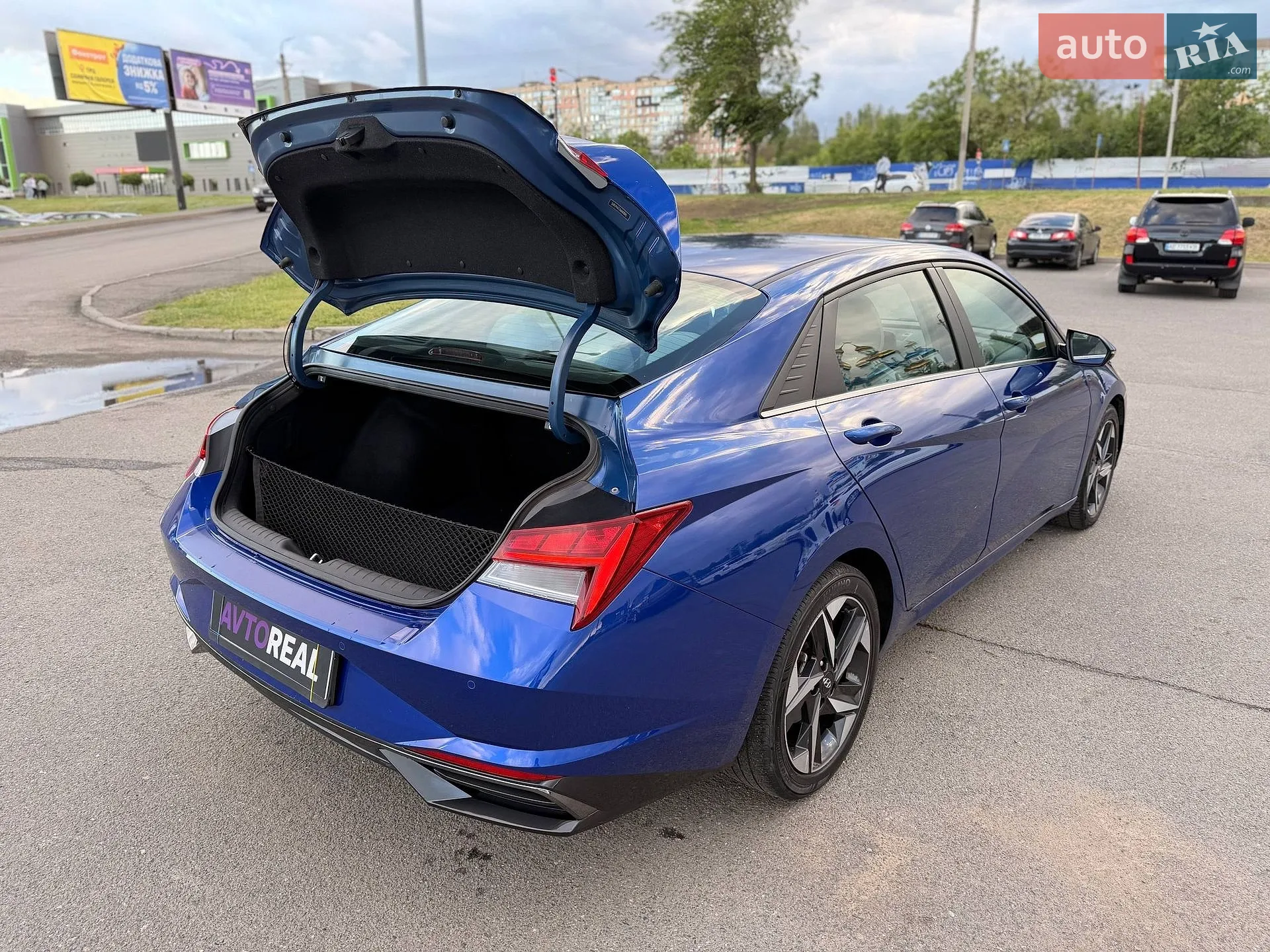 2020 Hyundai Elantra - мініатюра 37
