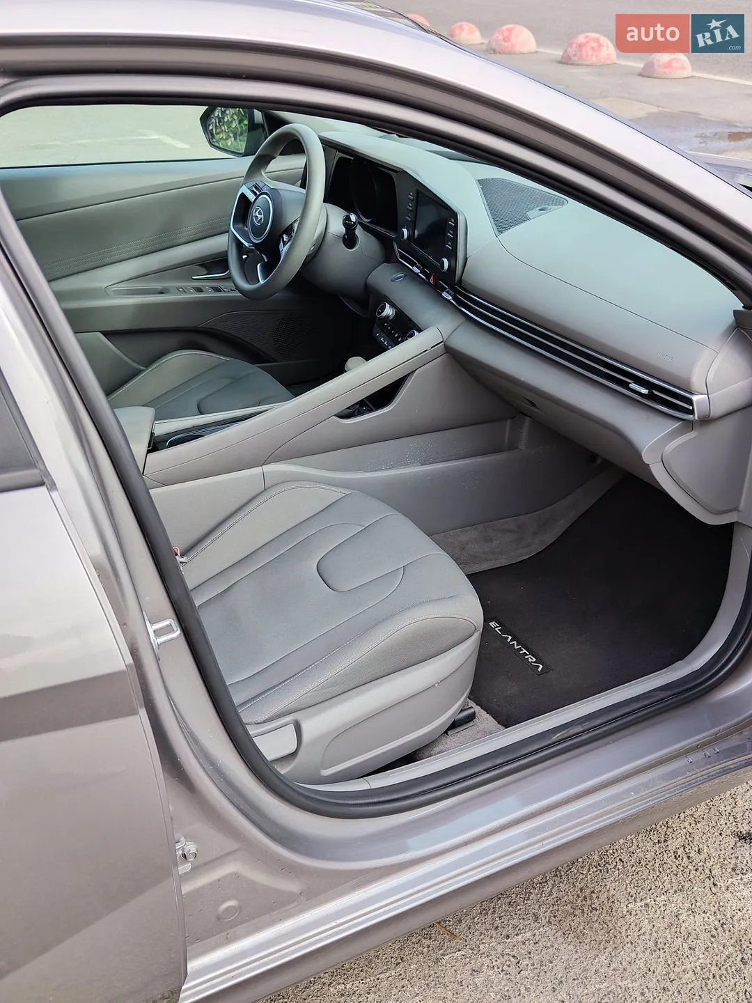 2023 Hyundai Elantra - мініатюра 17