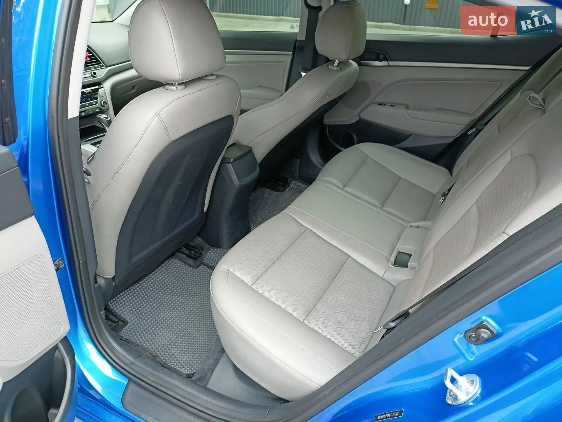 2016 Hyundai Elantra - мініатюра 12