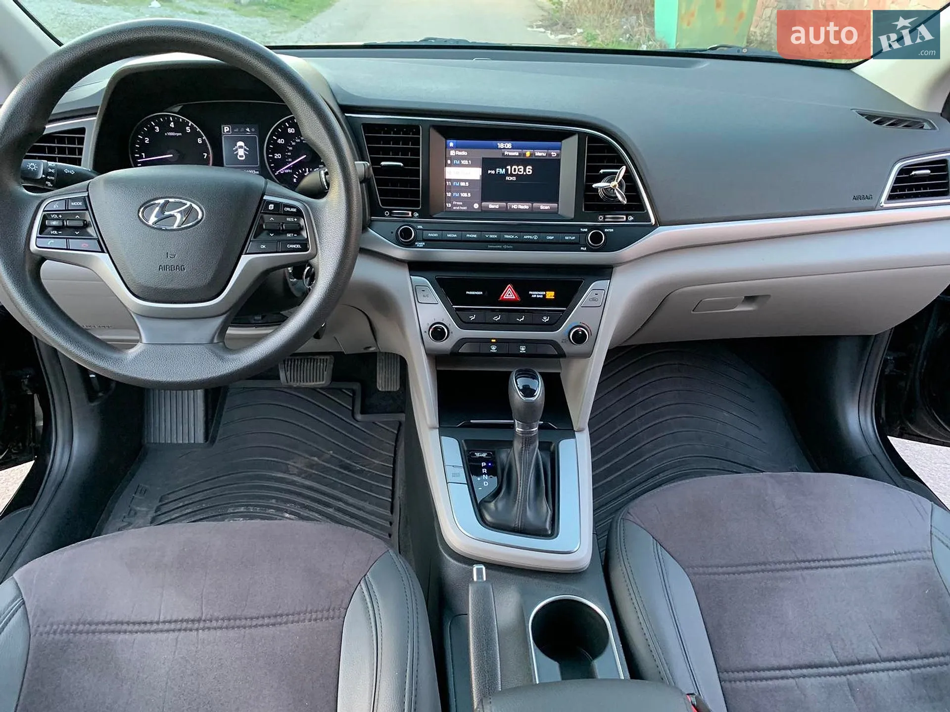 2018 Hyundai Elantra - мініатюра 13