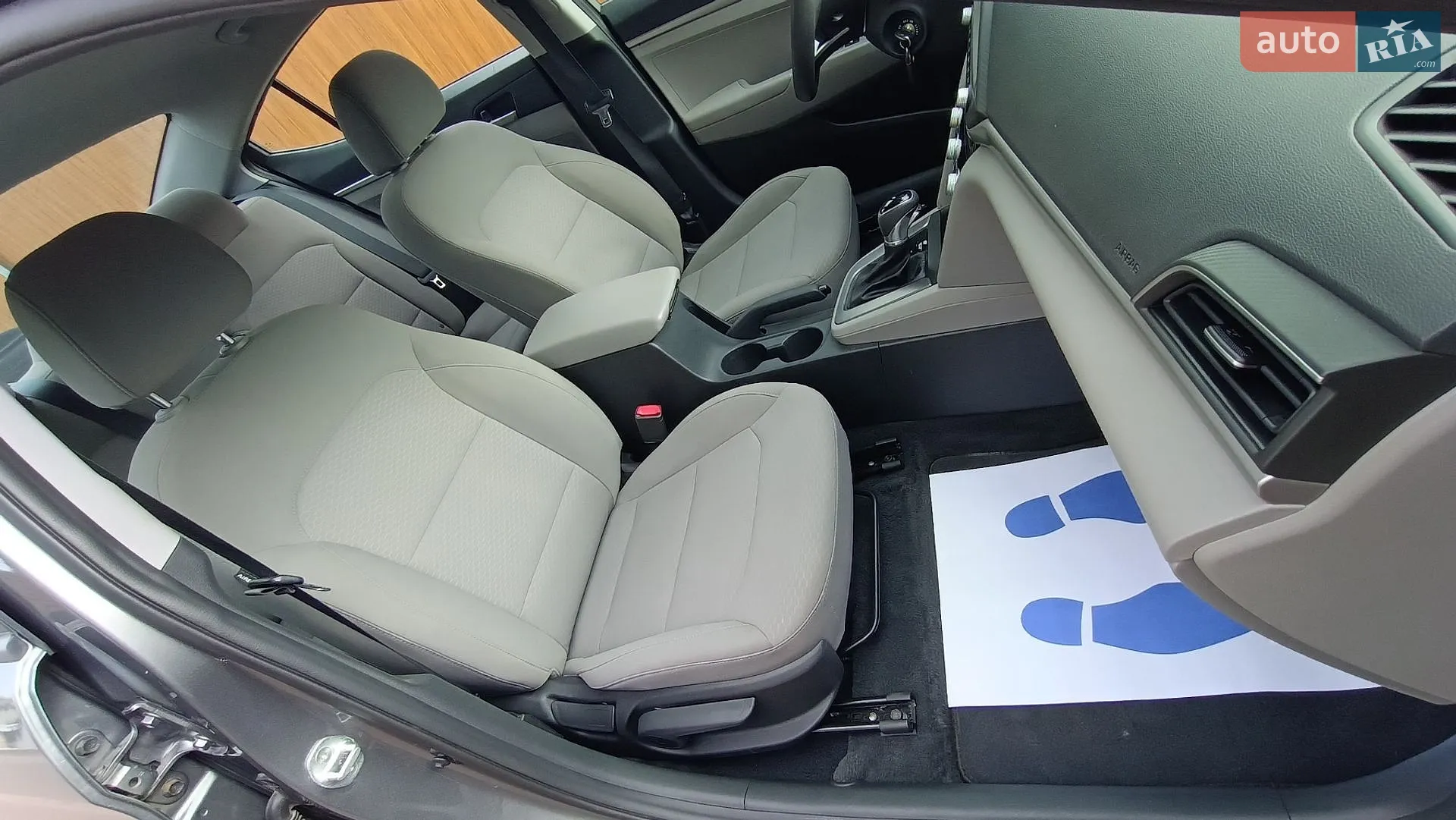 2019 Hyundai Elantra - мініатюра 22