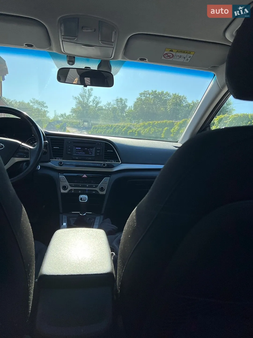 2018 Hyundai Elantra - мініатюра 25