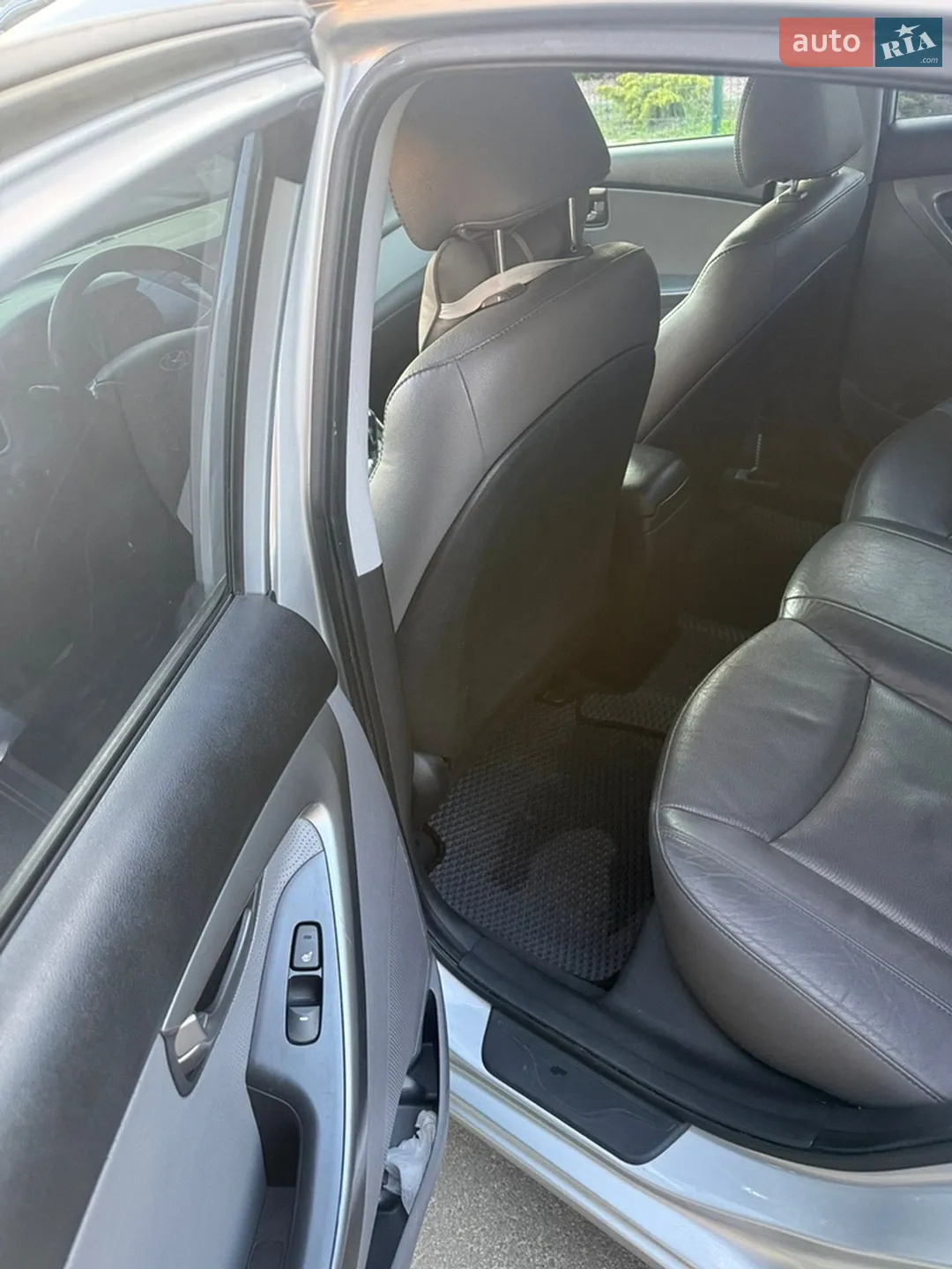 2012 Hyundai Elantra - мініатюра 8