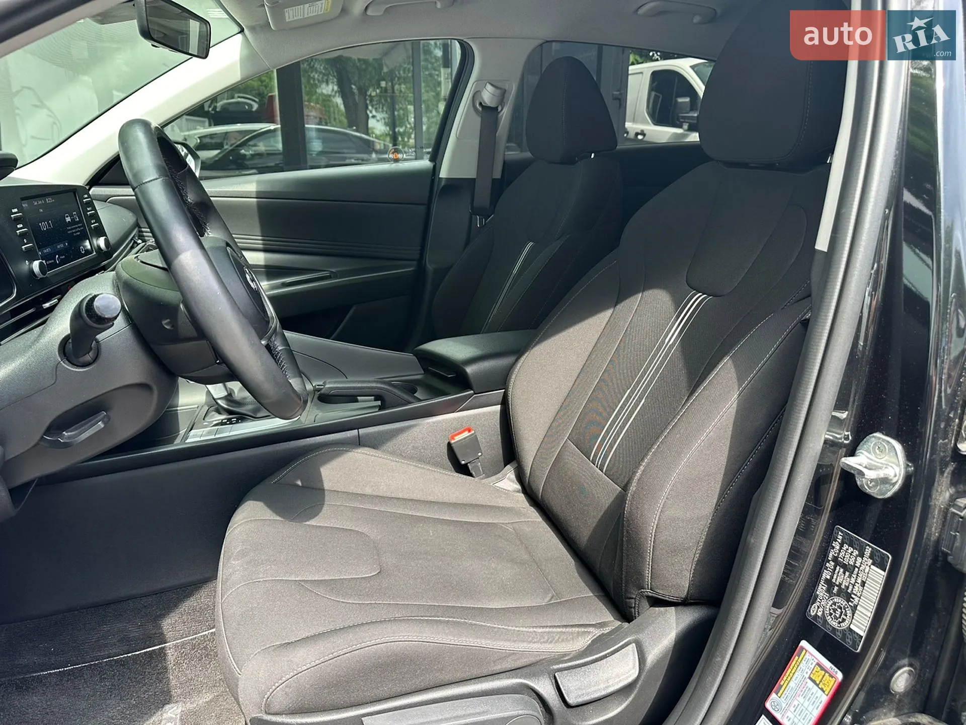 2021 Hyundai Elantra - мініатюра 11