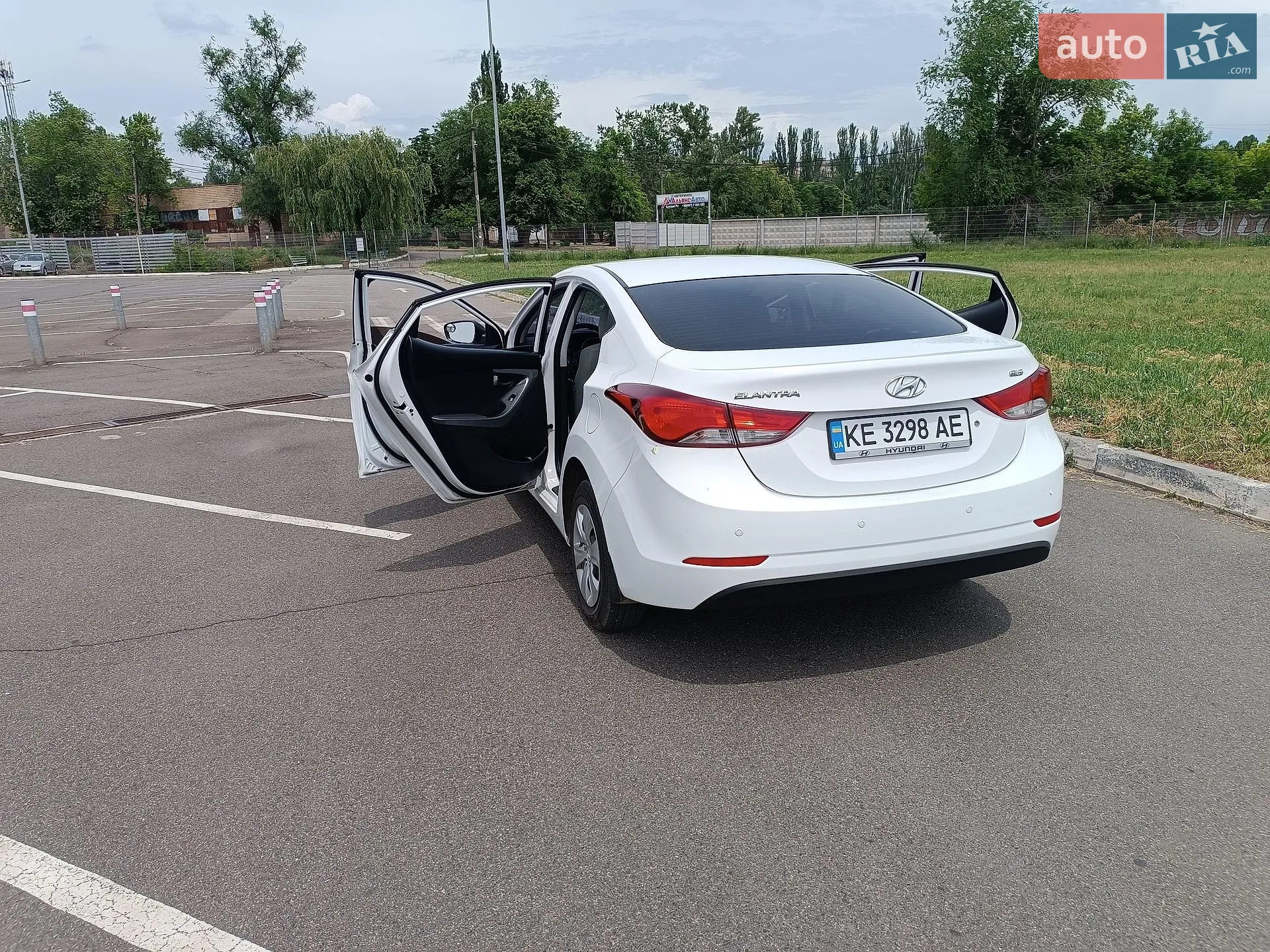 2014 Hyundai Elantra - мініатюра 4
