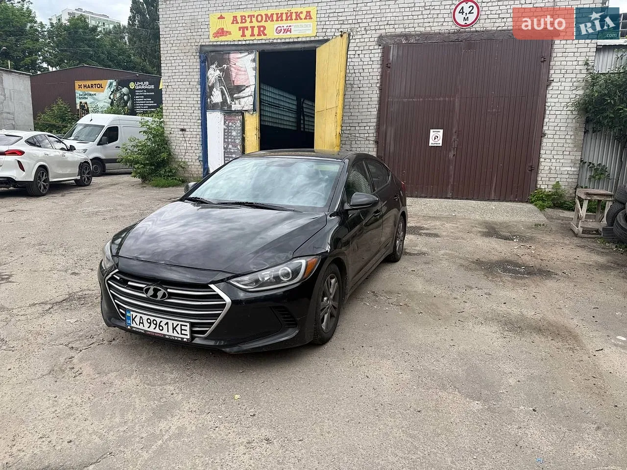 2017 Hyundai Elantra - мініатюра 16
