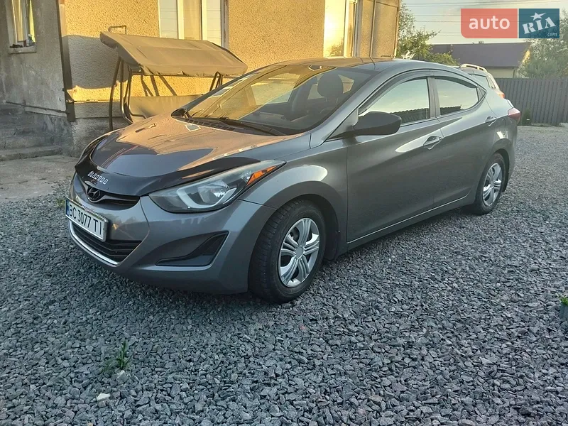 Hyundai Elantra
