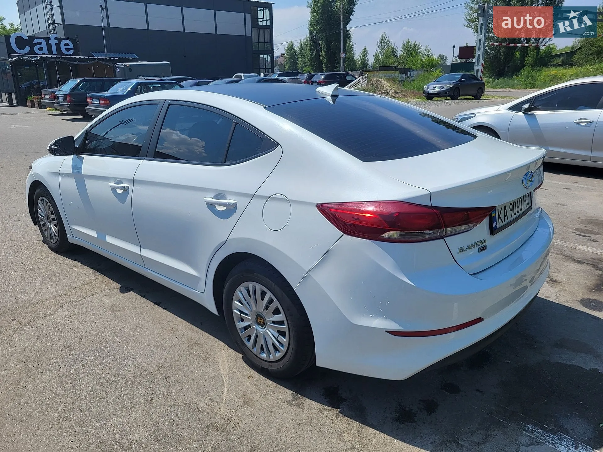 2017 Hyundai Elantra - мініатюра 4