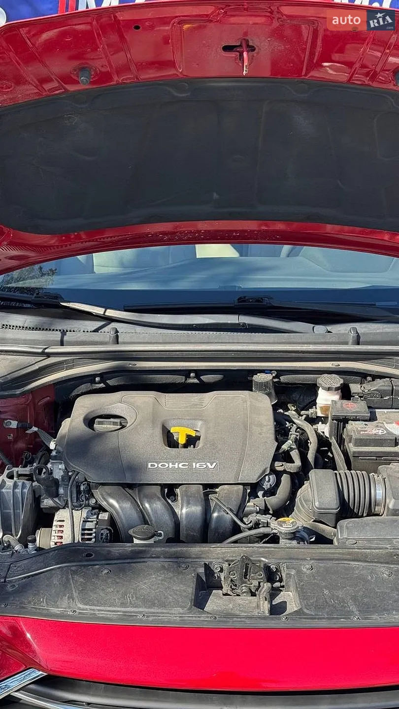 2016 Hyundai Elantra - мініатюра 7