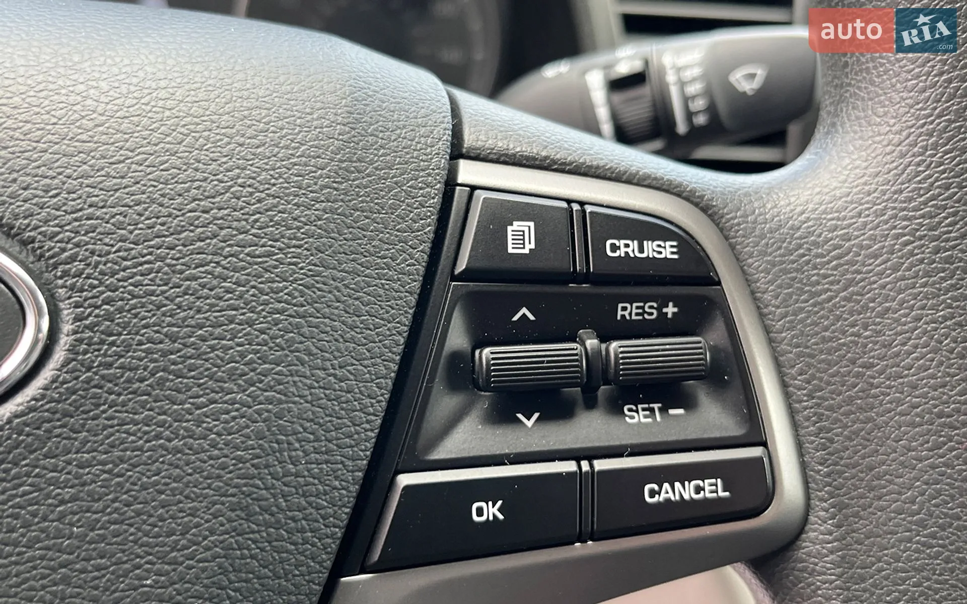 2018 Hyundai Elantra - мініатюра 18