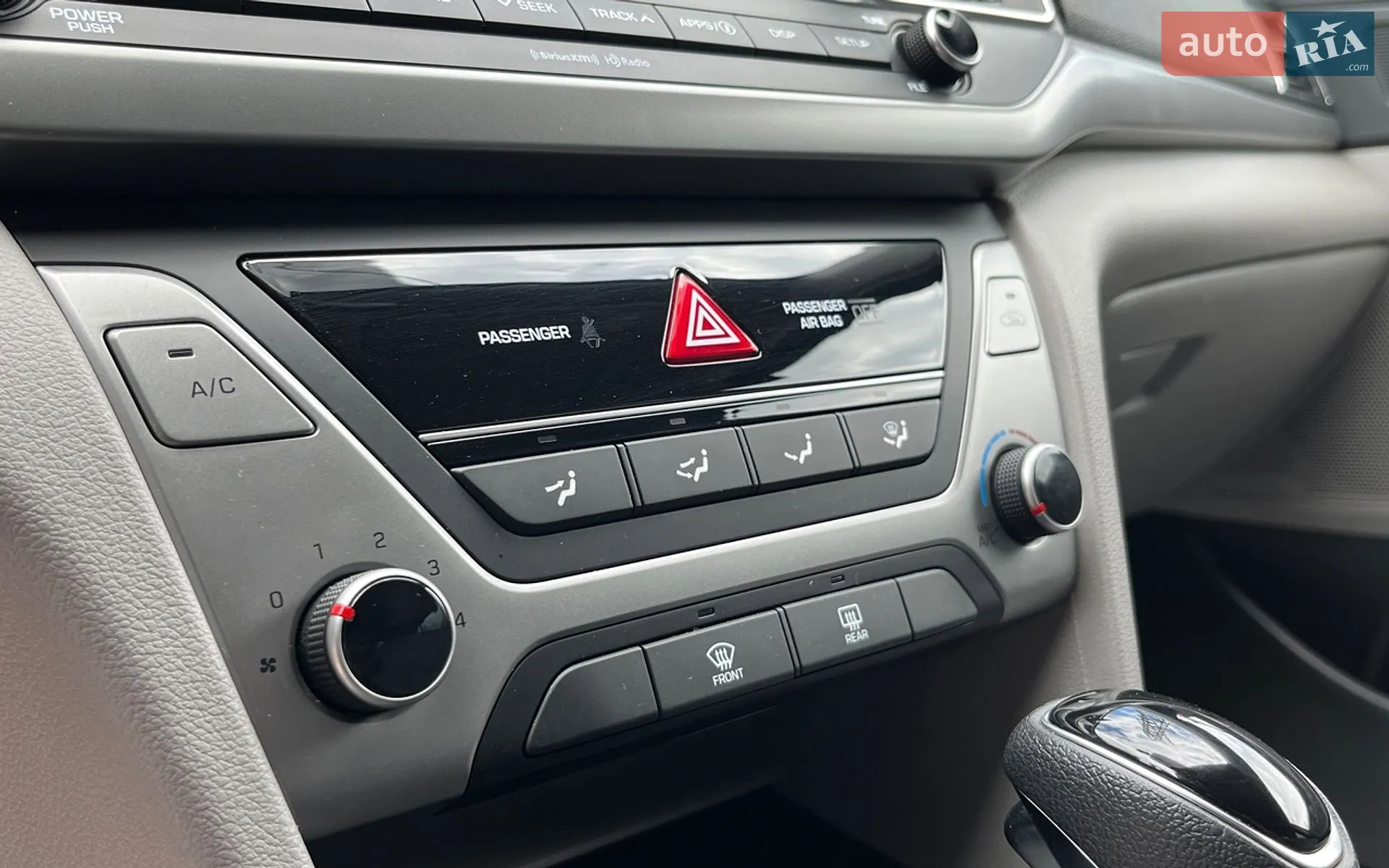 2018 Hyundai Elantra - мініатюра 21