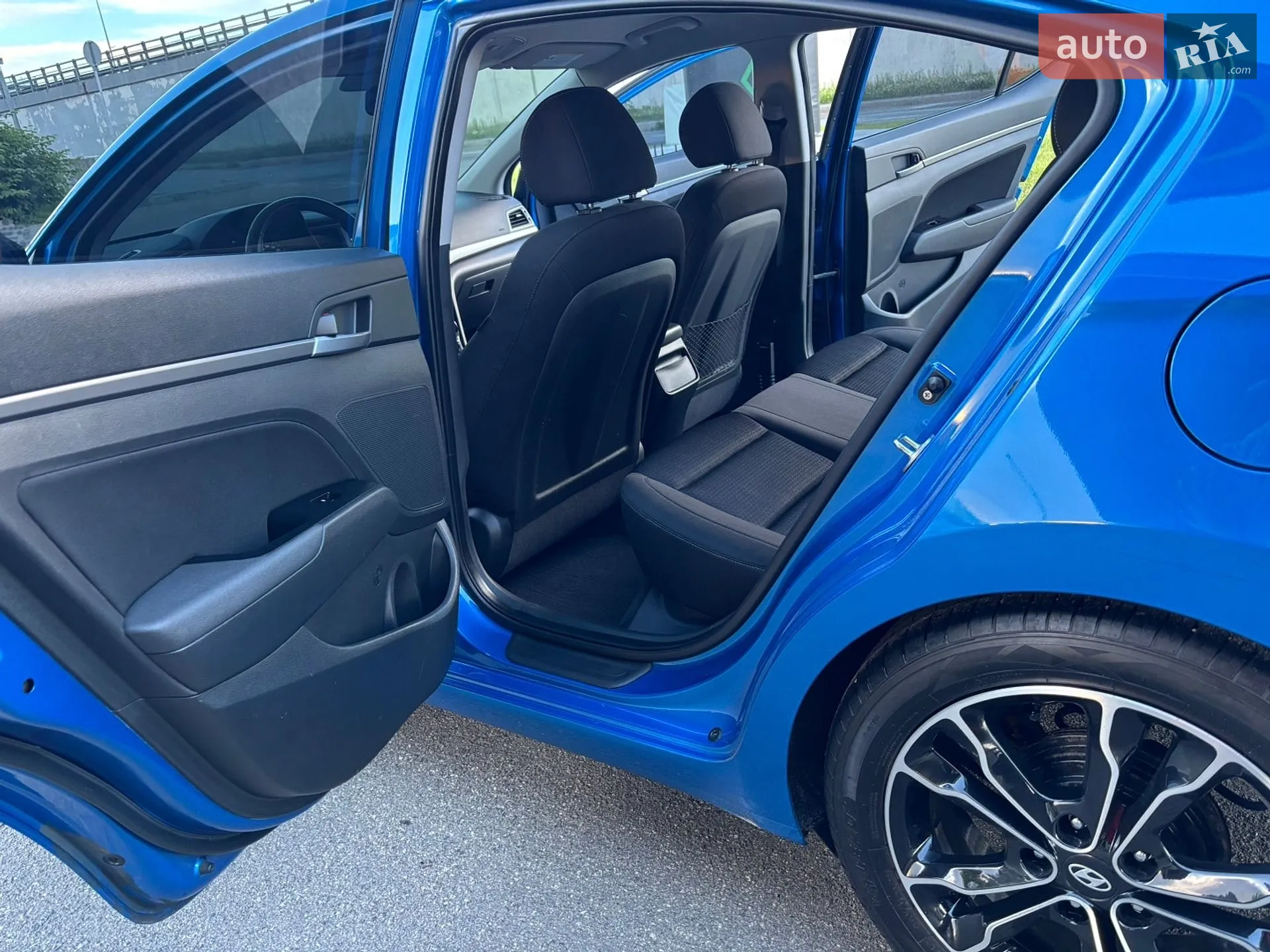2016 Hyundai Elantra - мініатюра 7