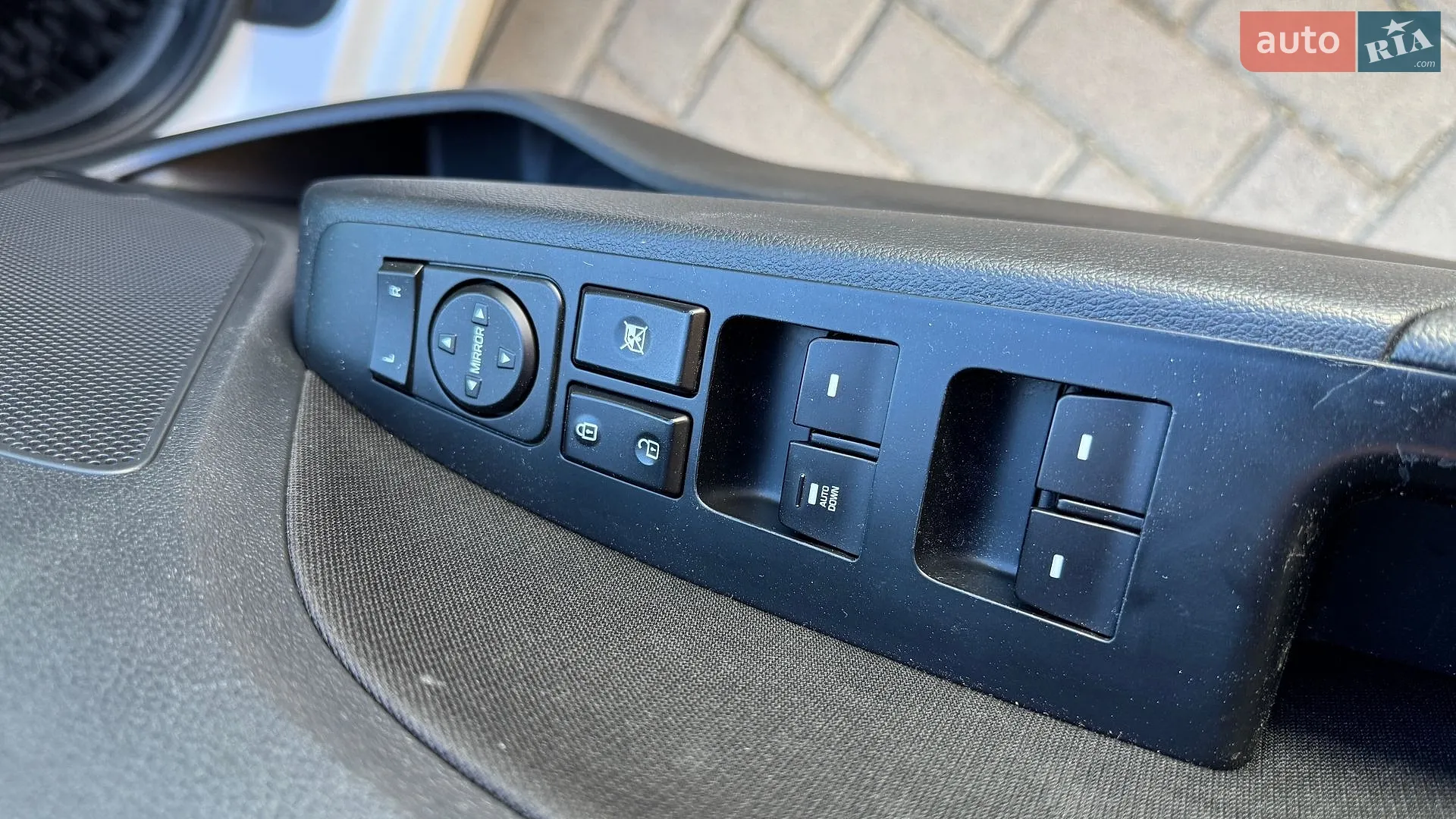 2019 Hyundai Elantra - мініатюра 13