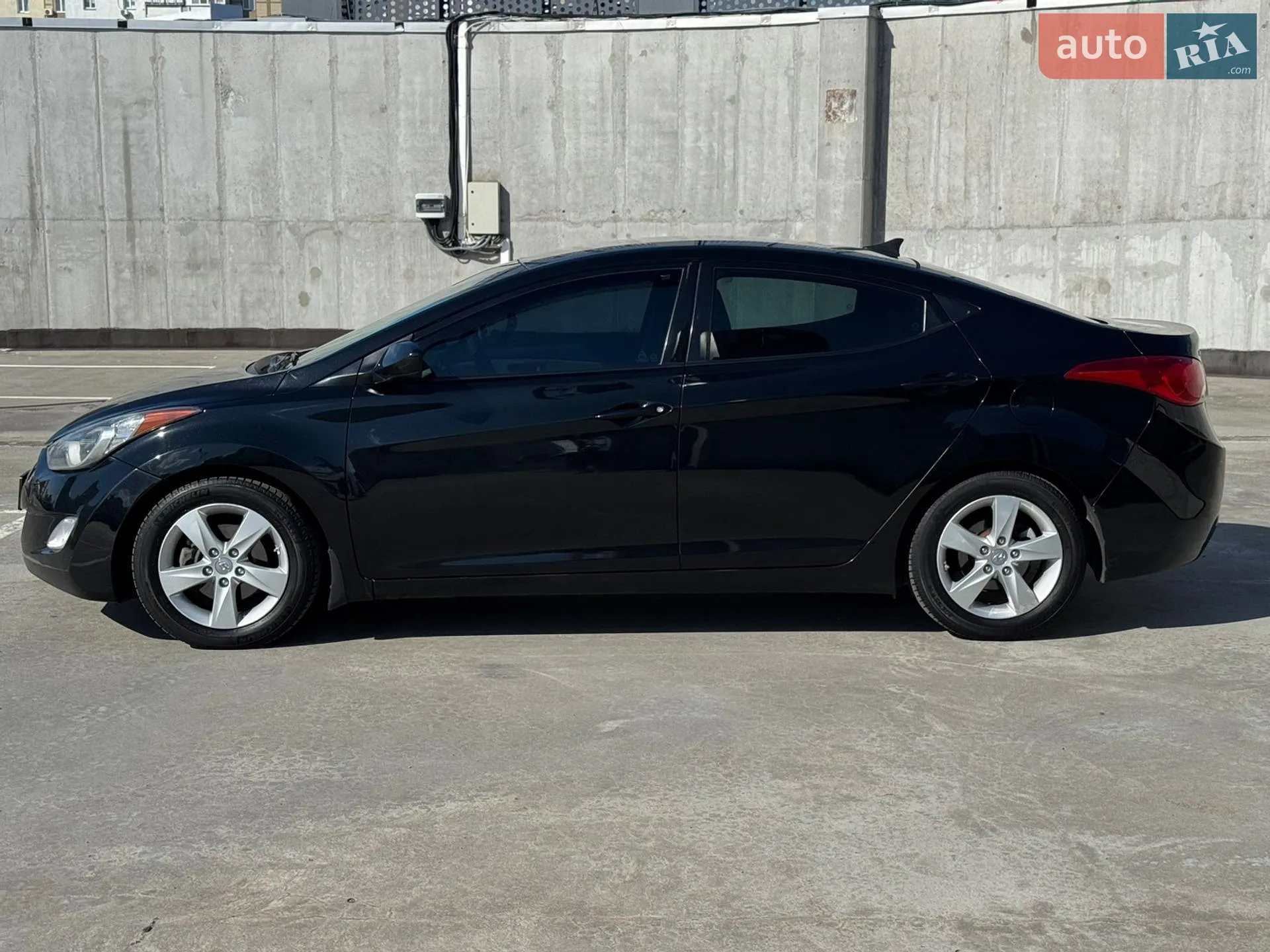 2013 Hyundai Elantra - мініатюра 3