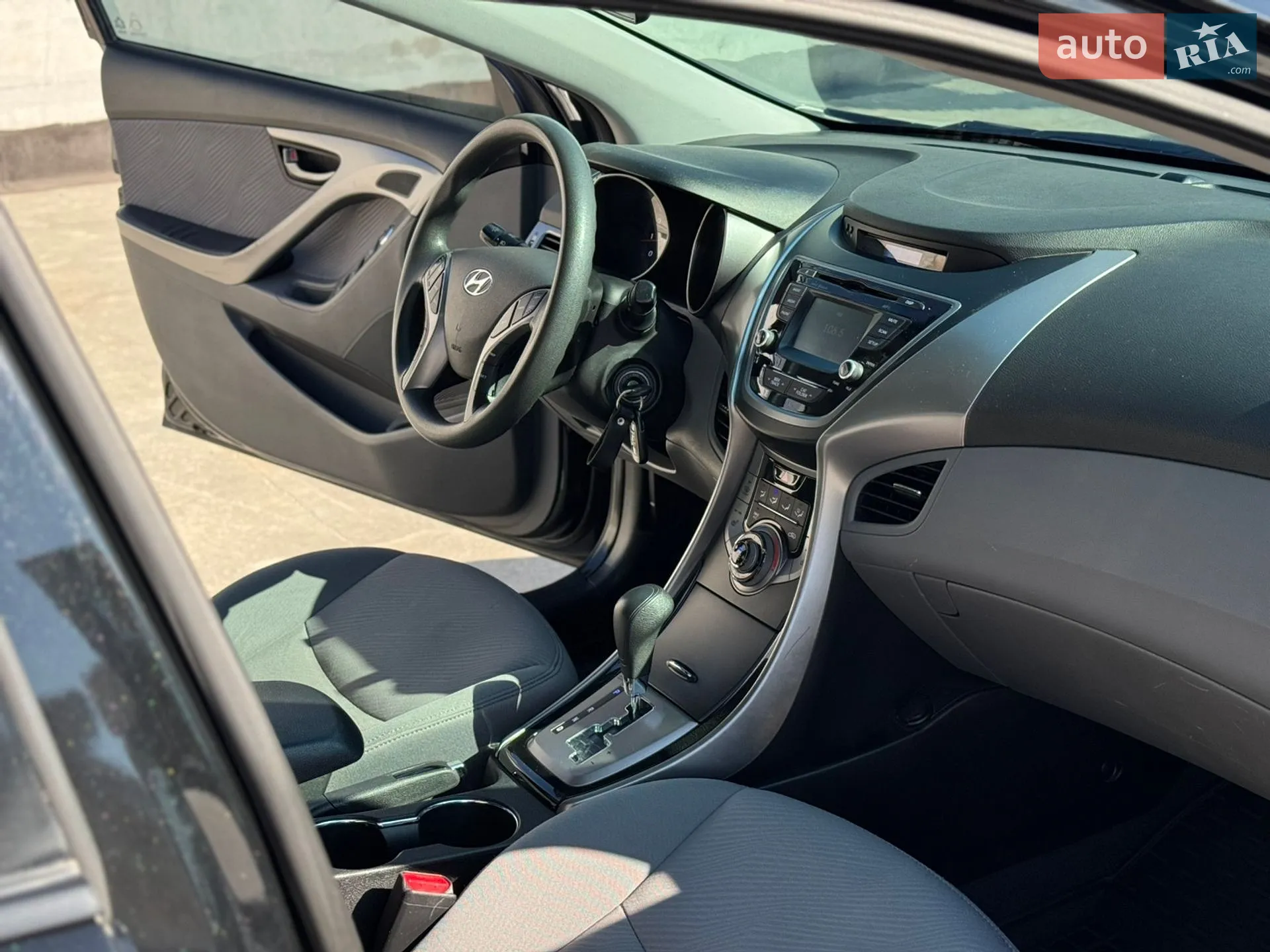 2013 Hyundai Elantra - мініатюра 9