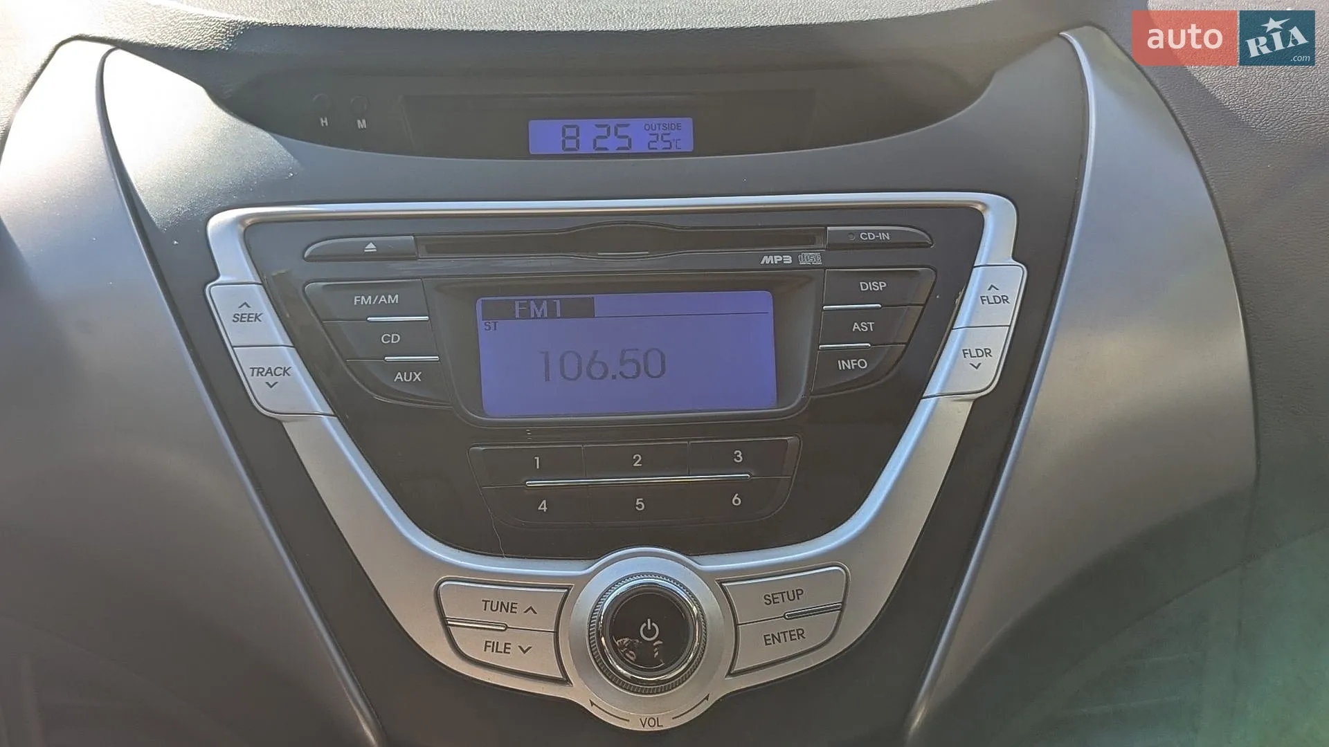2011 Hyundai Elantra - мініатюра 3