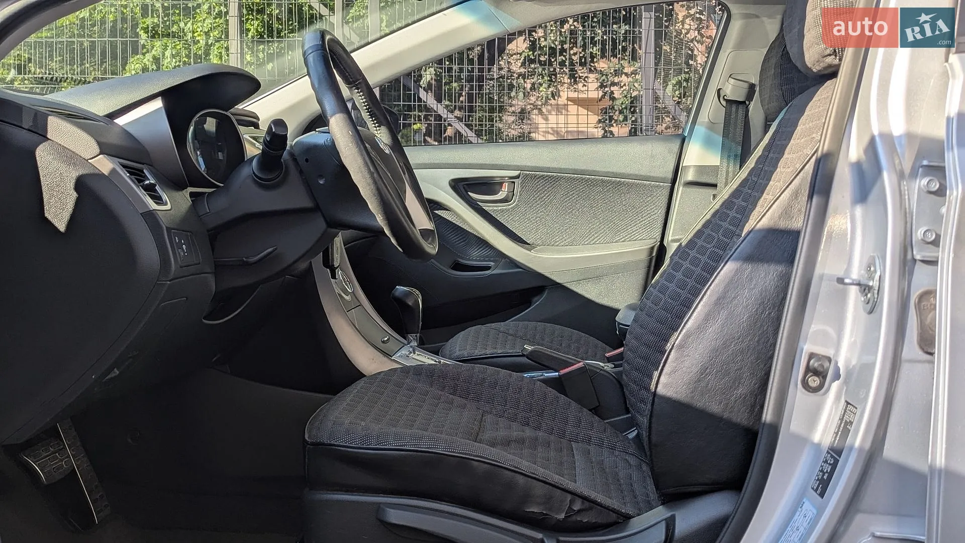 2011 Hyundai Elantra - мініатюра 6