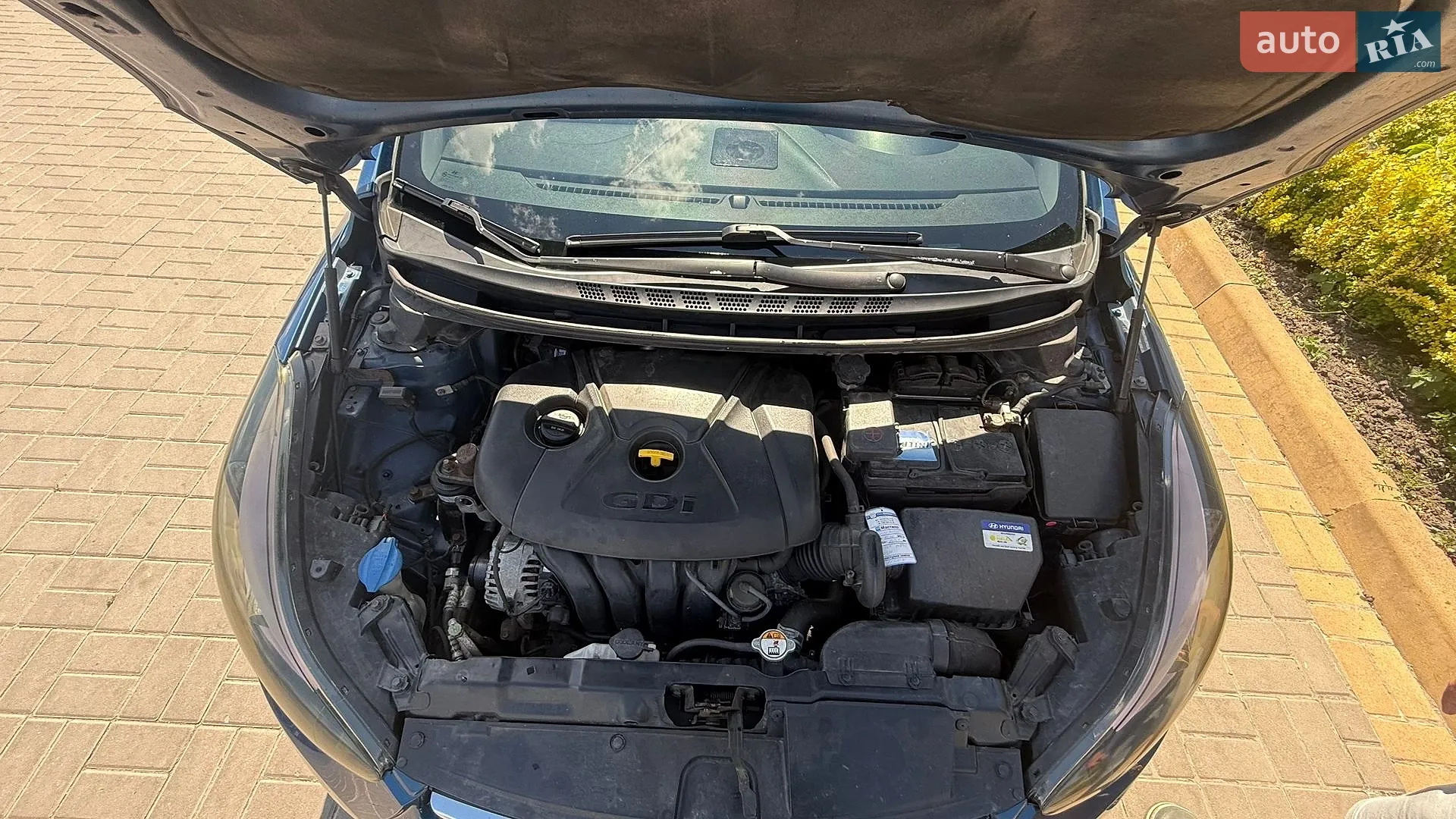 2013 Hyundai Elantra - мініатюра 13