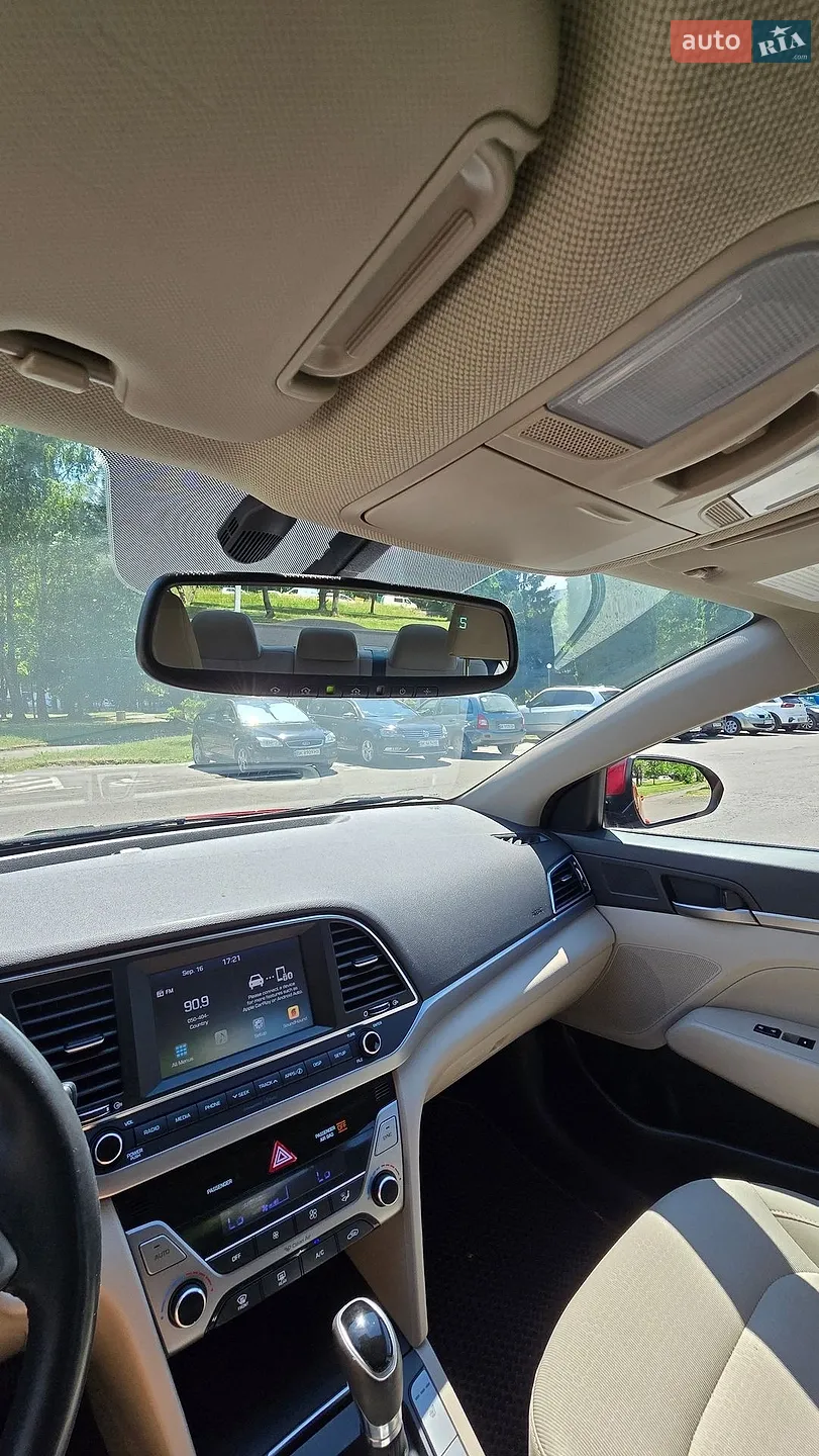 2016 Hyundai Elantra - мініатюра 19