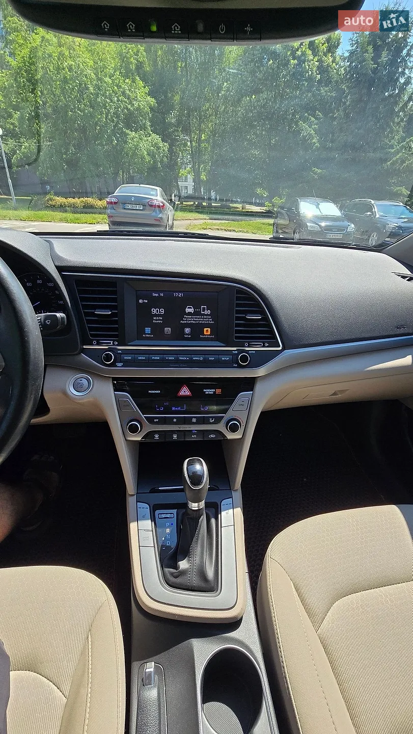2016 Hyundai Elantra - мініатюра 20