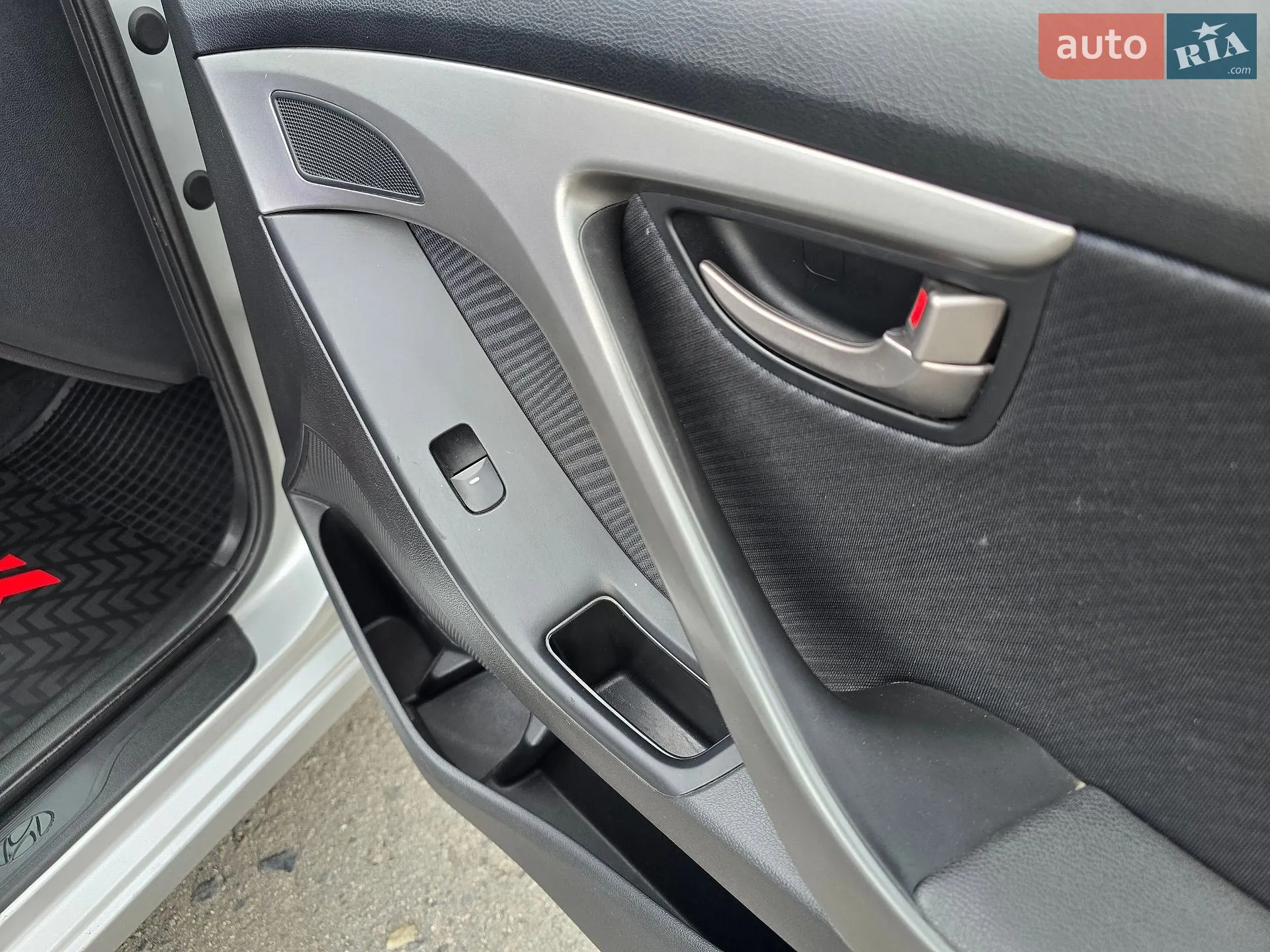 2011 Hyundai Elantra - мініатюра 48