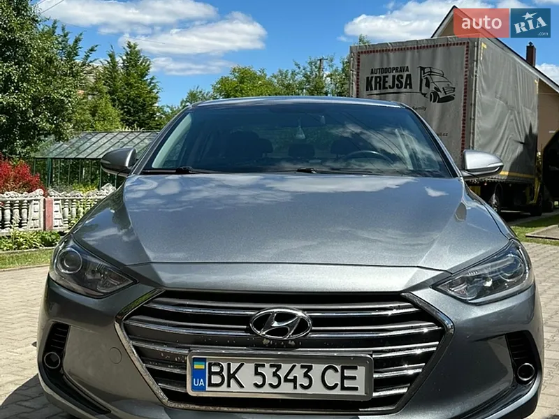 Hyundai Elantra