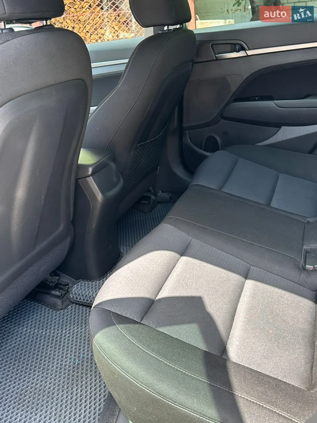 2018 Hyundai Elantra - мініатюра 11