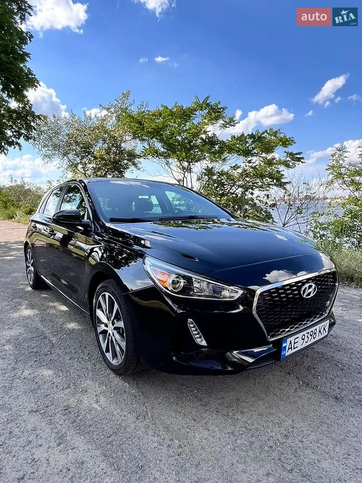 2016 Hyundai Elantra - мініатюра 28