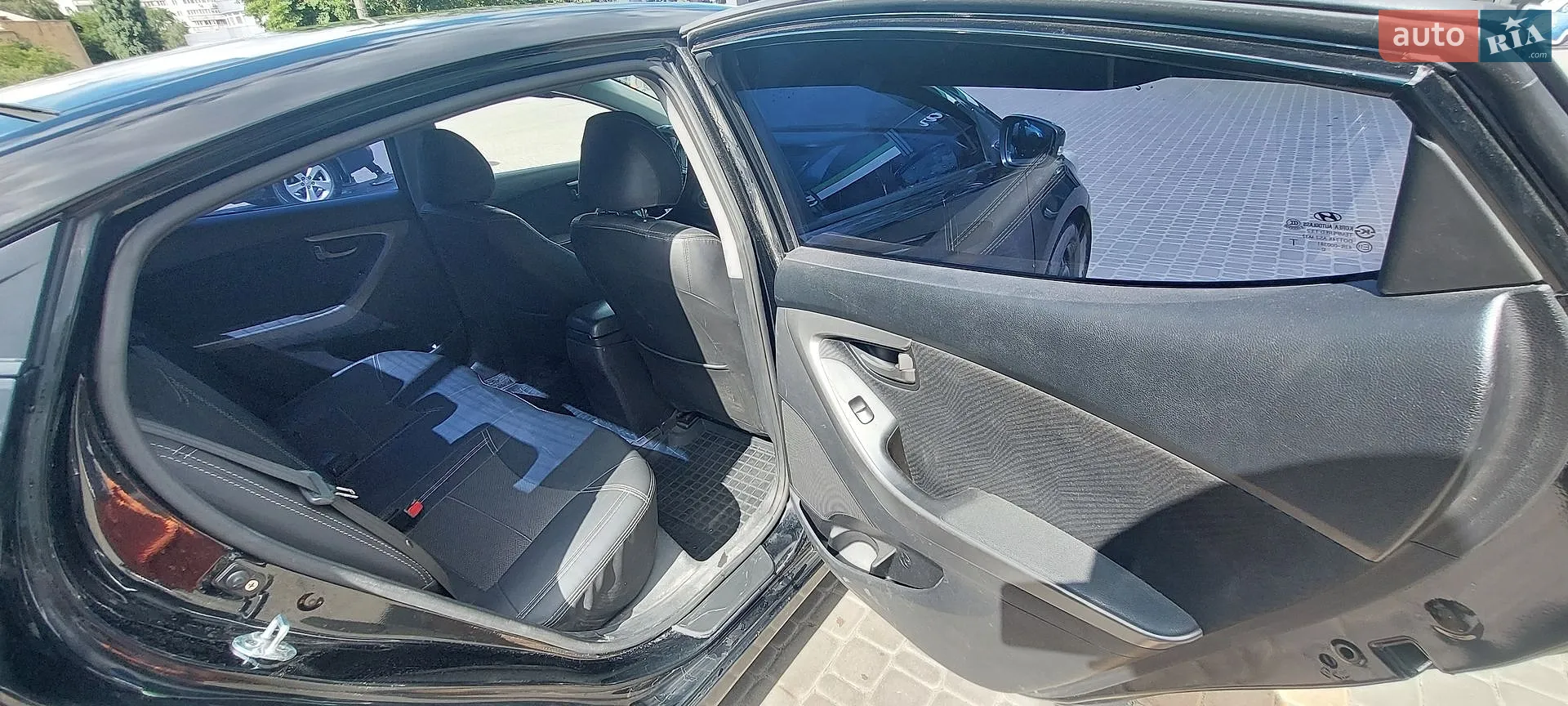 2013 Hyundai Elantra - мініатюра 14