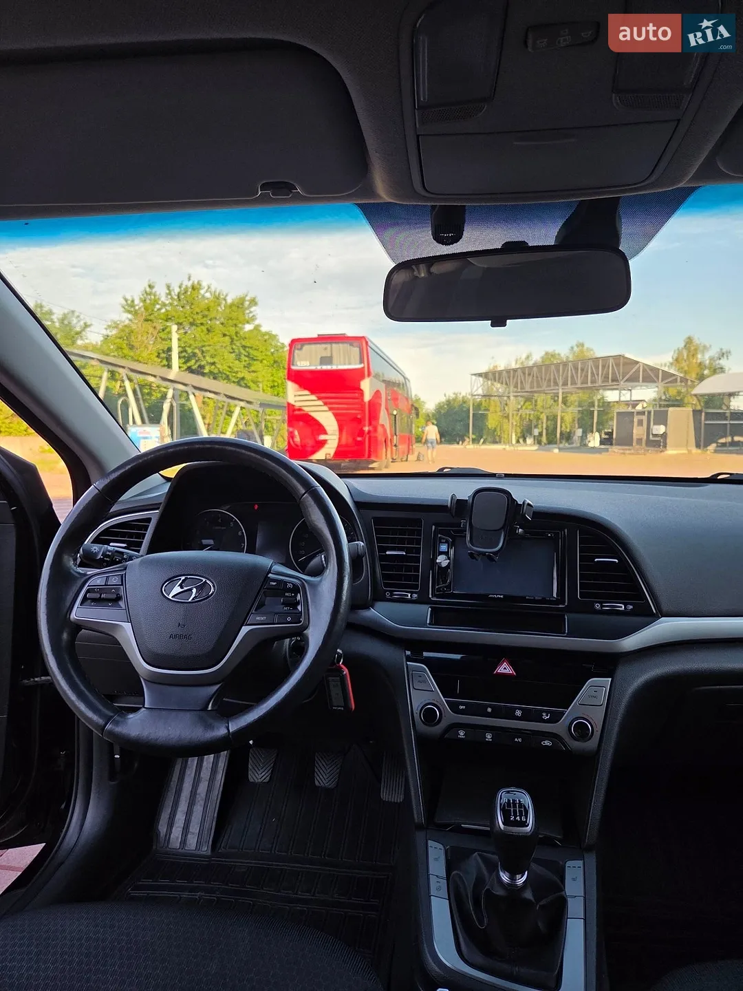 2018 Hyundai Elantra - мініатюра 23