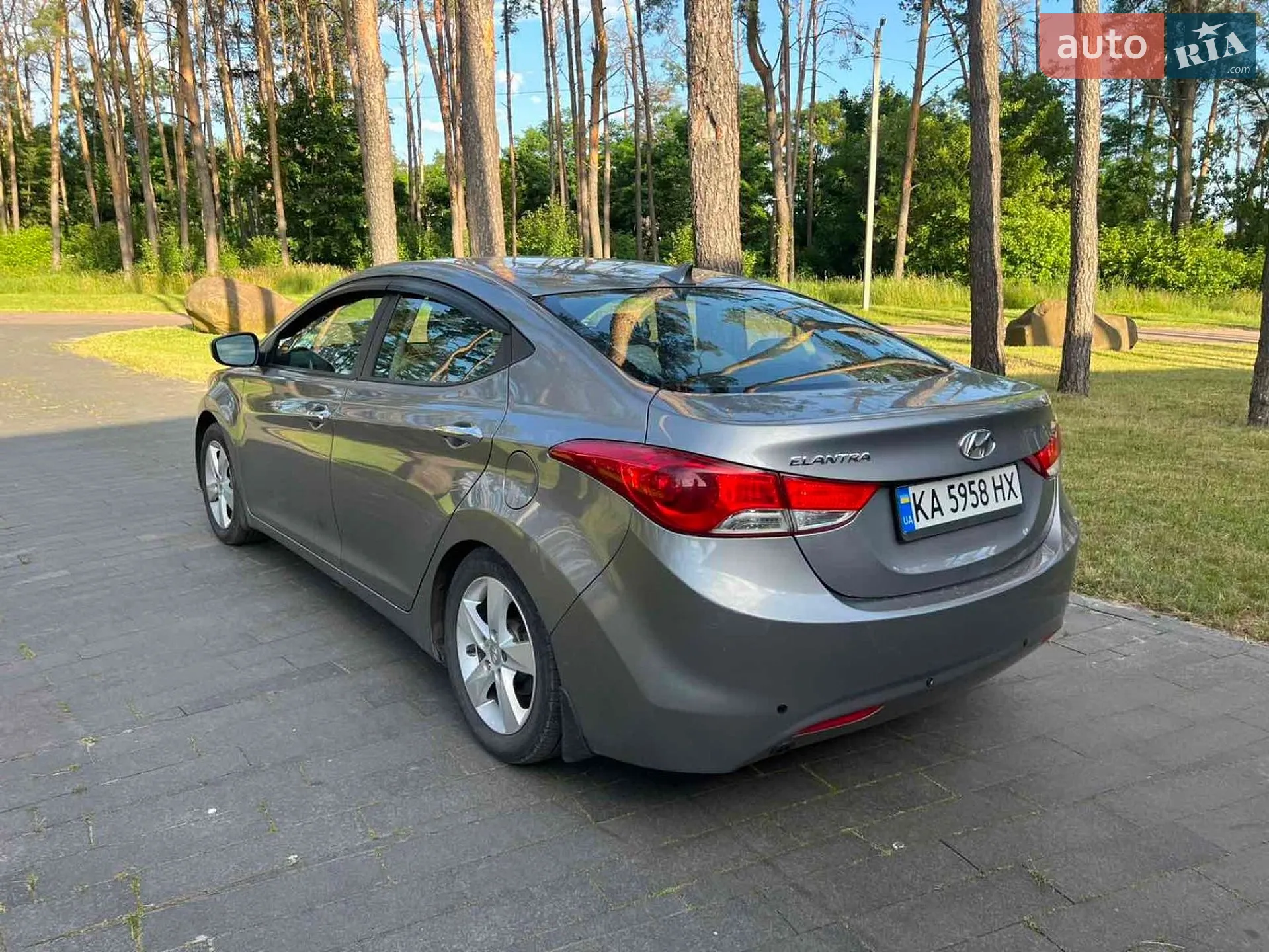 2012 Hyundai Elantra - мініатюра 9