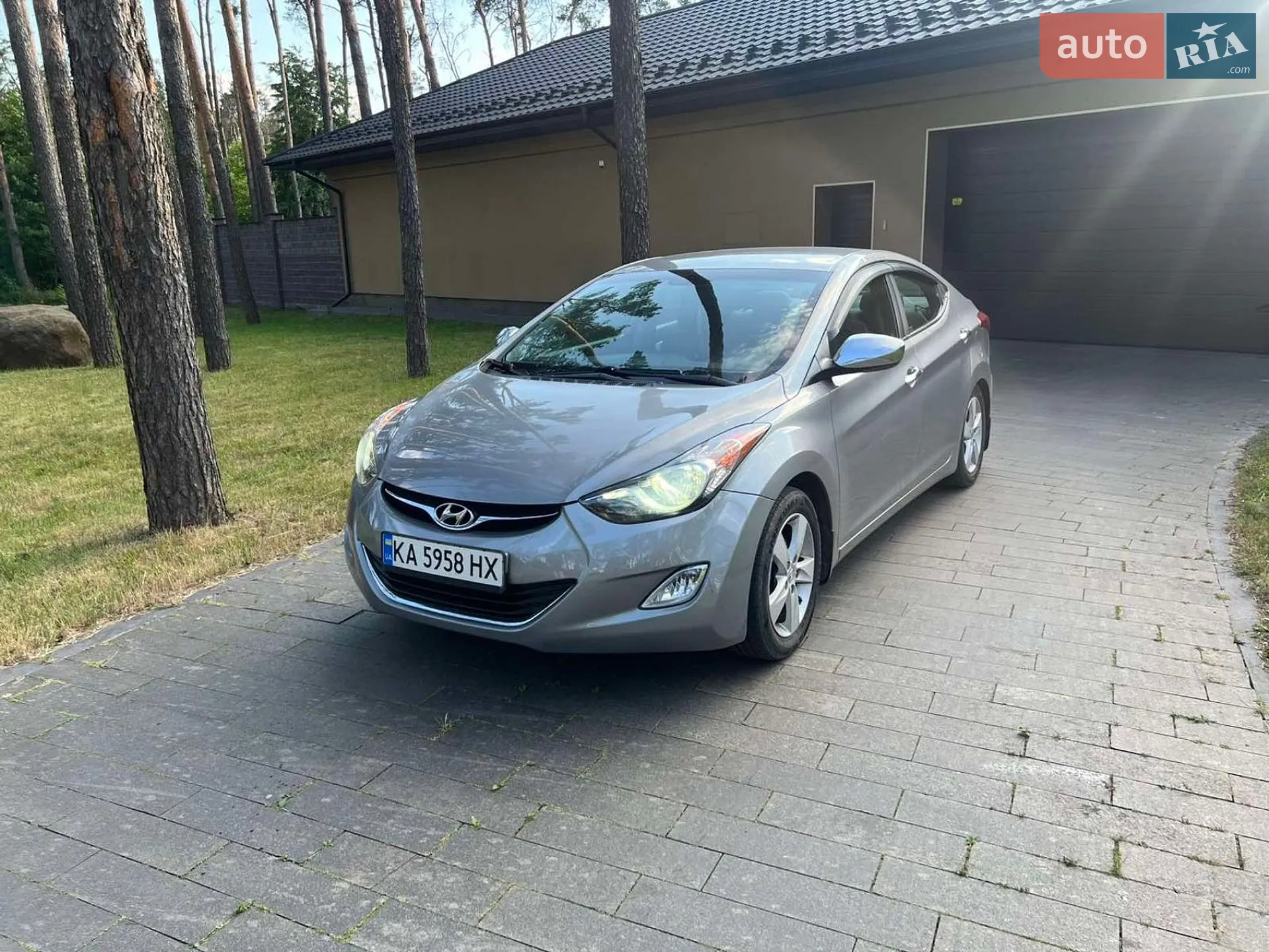 2012 Hyundai Elantra - мініатюра 2