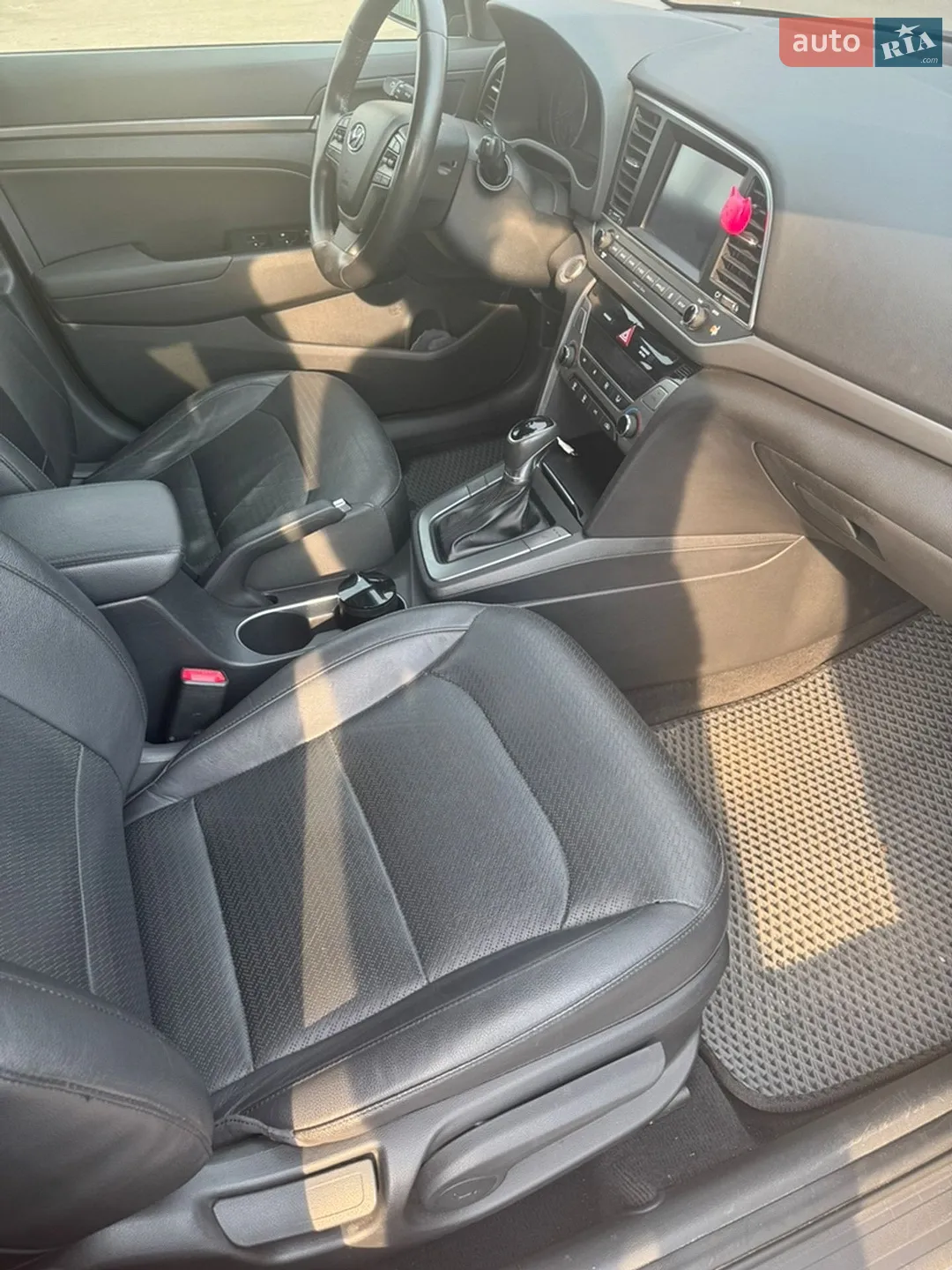 2016 Hyundai Elantra - мініатюра 10