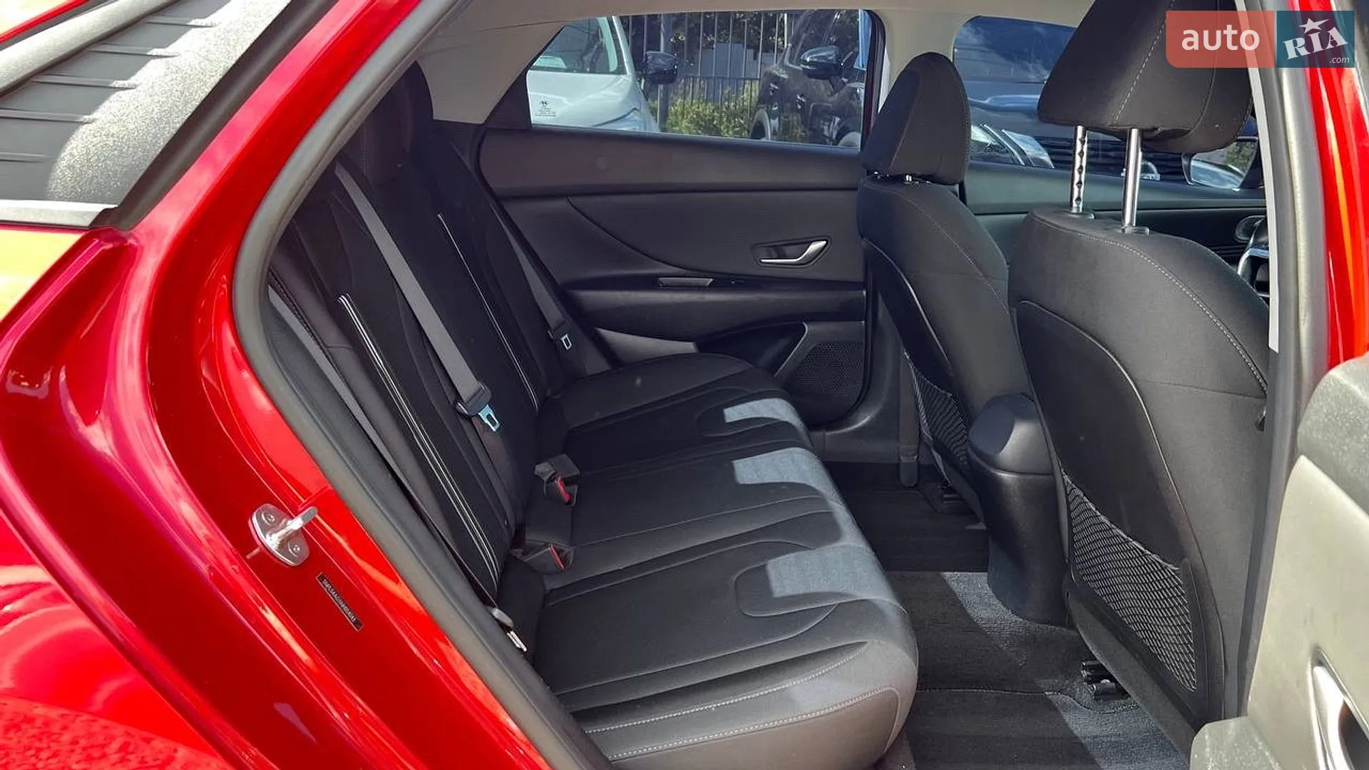 2021 Hyundai Elantra - мініатюра 17